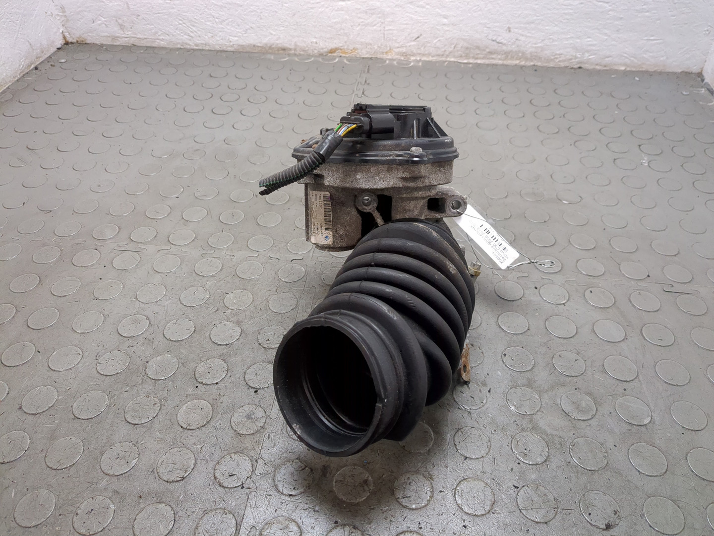 Заслонка дроссельная электрическая