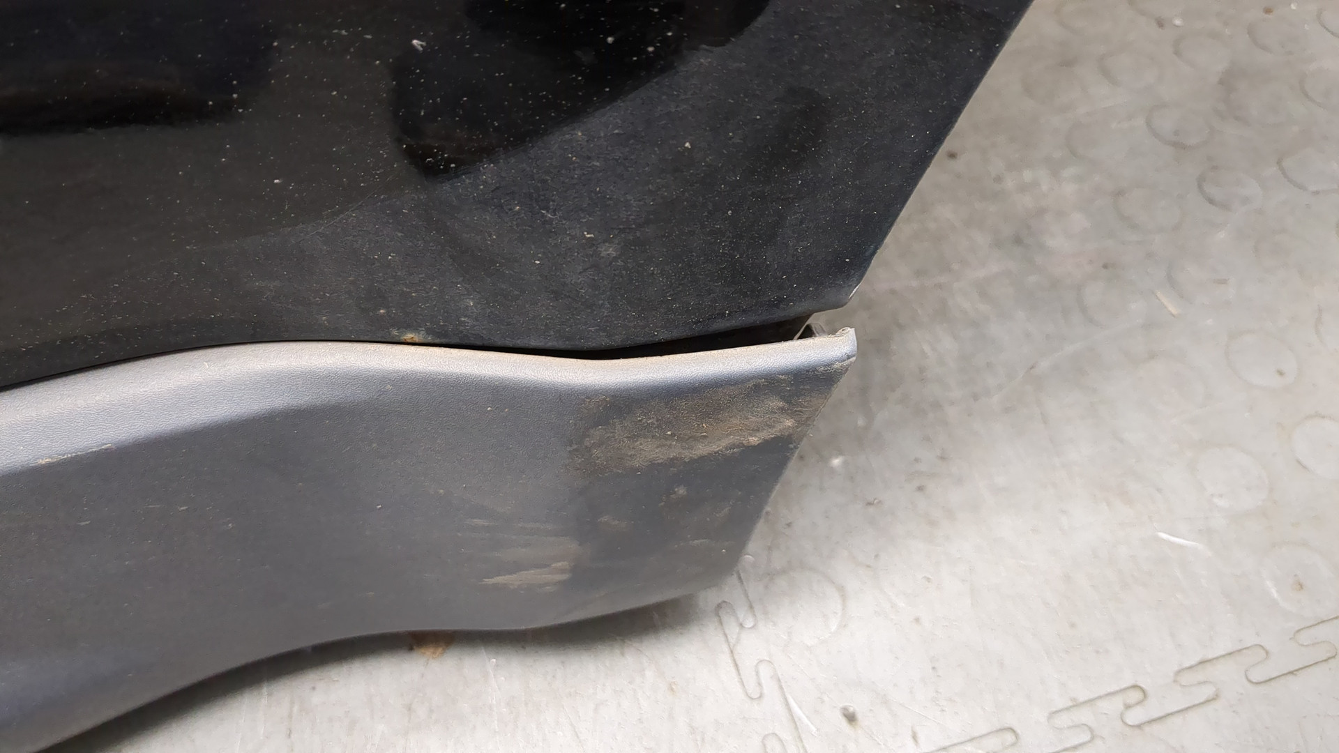 Дверь задняя левая