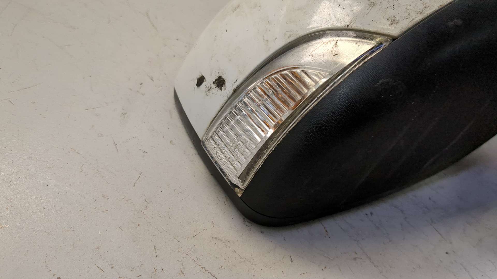 Зеркало правое электрическое