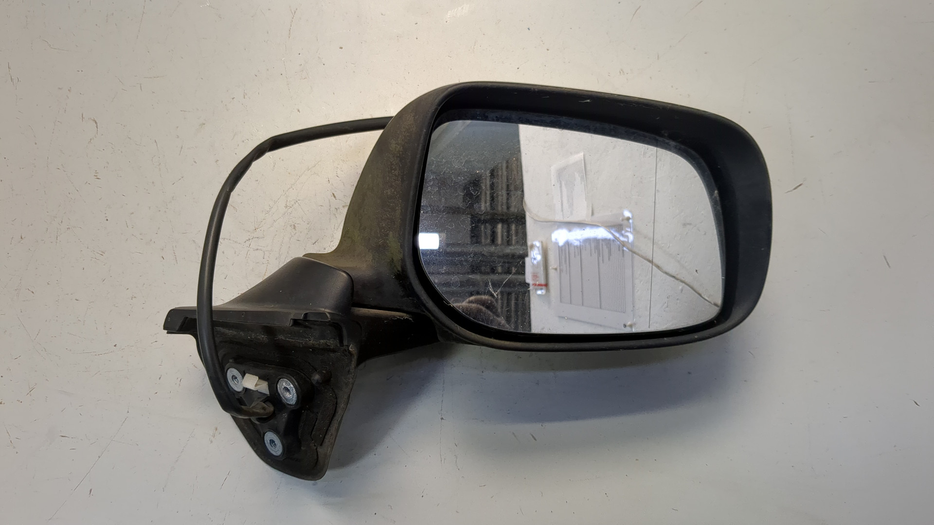 Зеркало правое электрическое