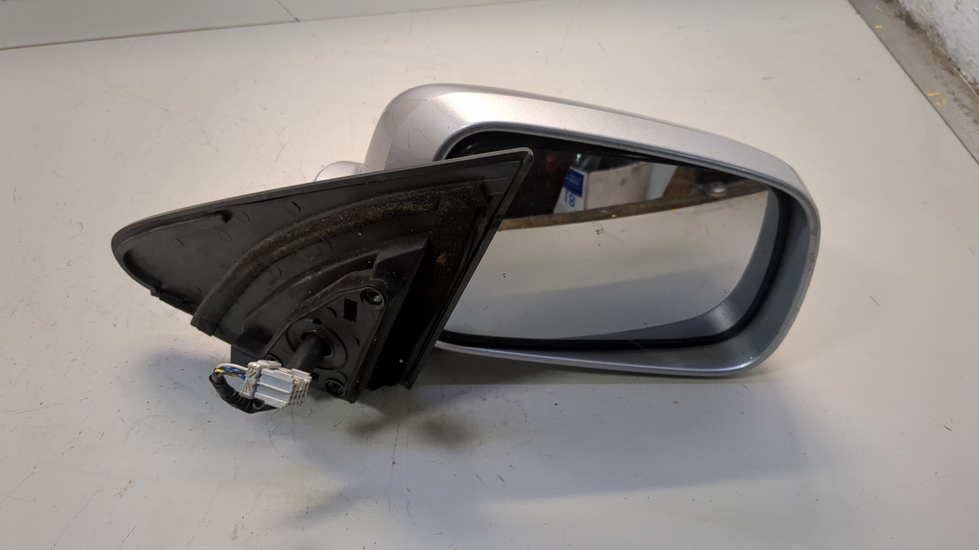 Зеркало правое электрическое