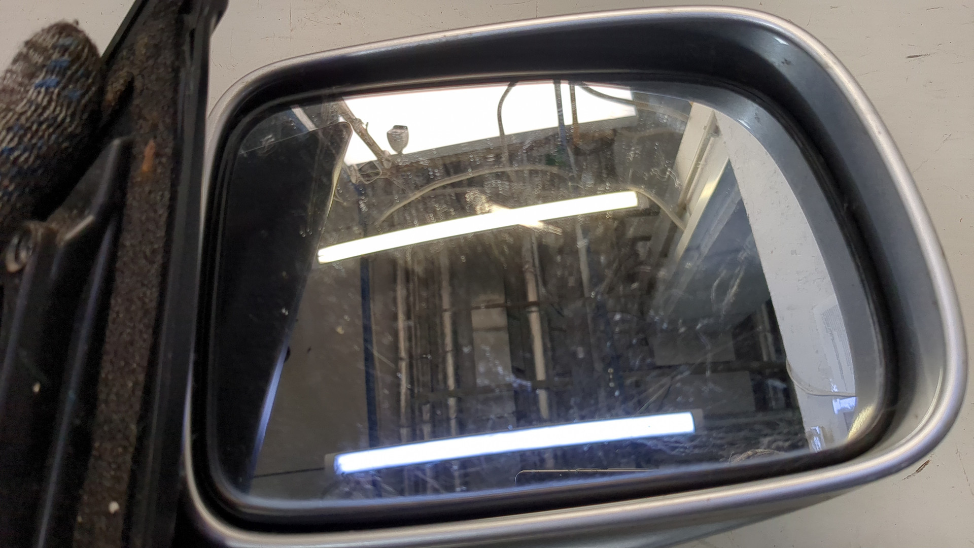 Зеркало правое электрическое