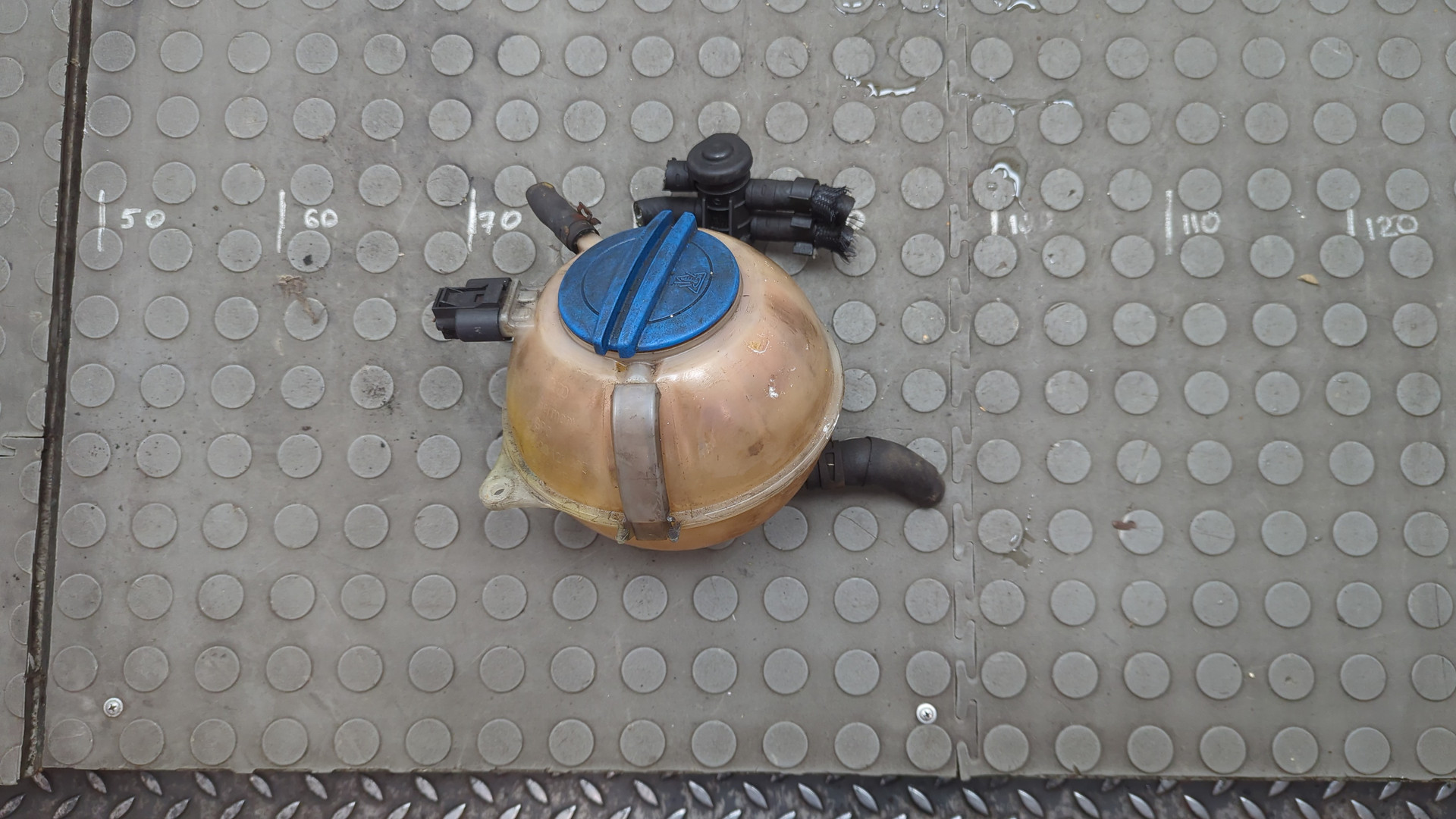 Бачок расширительный