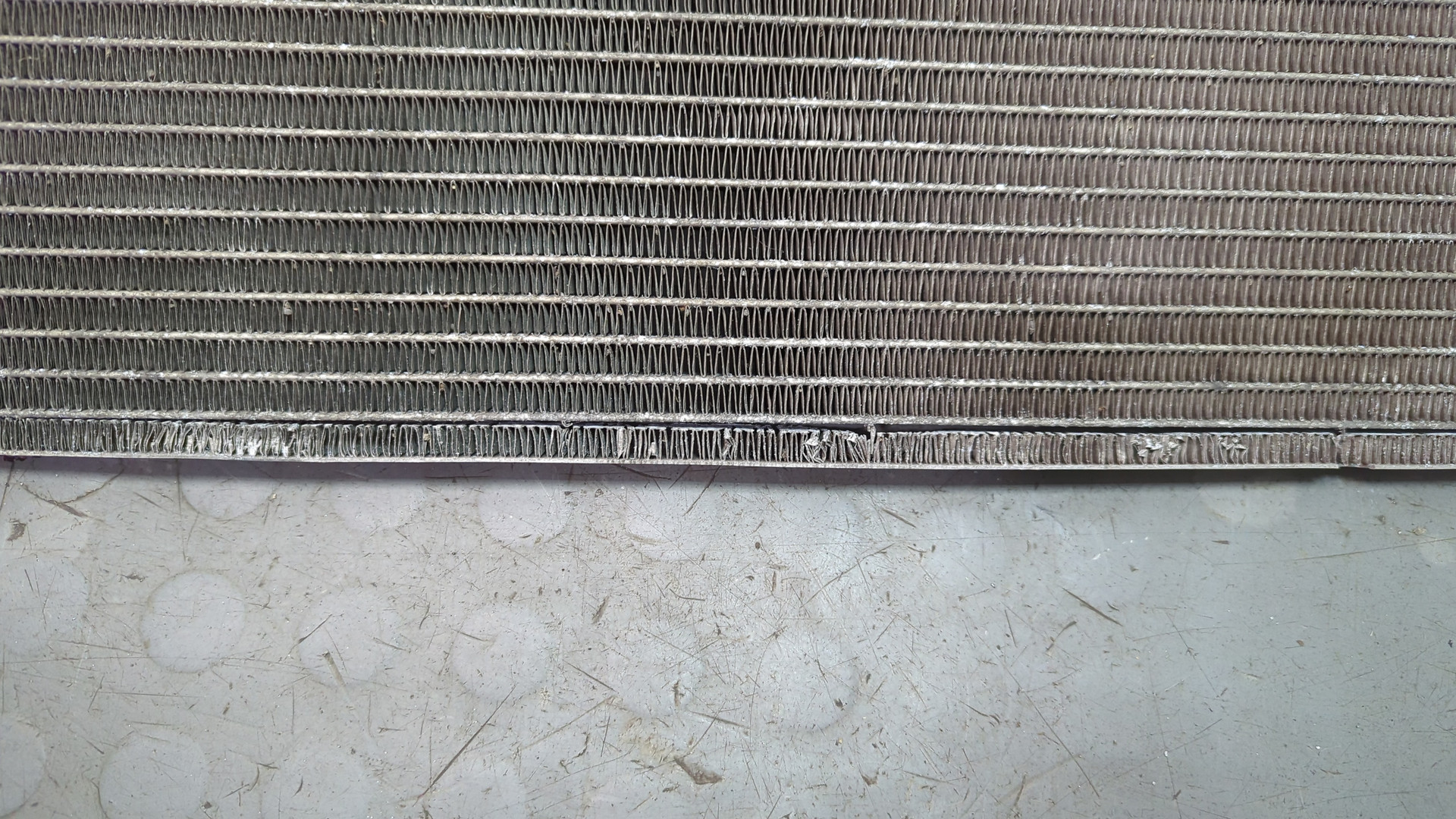 Радиатор кондиционера / конденсер