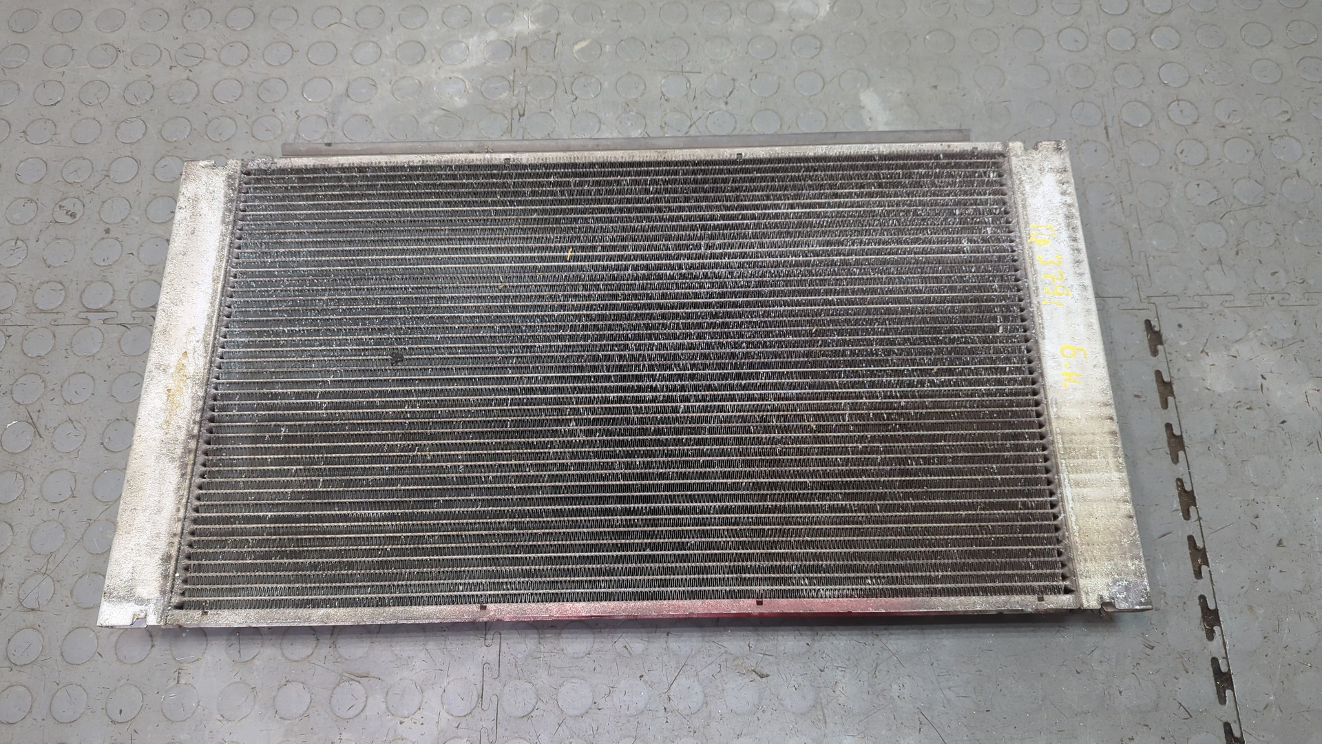 Радиатор охлаждения двигателя основной