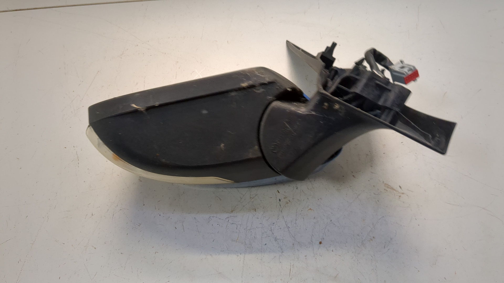 Зеркало левое электрическое