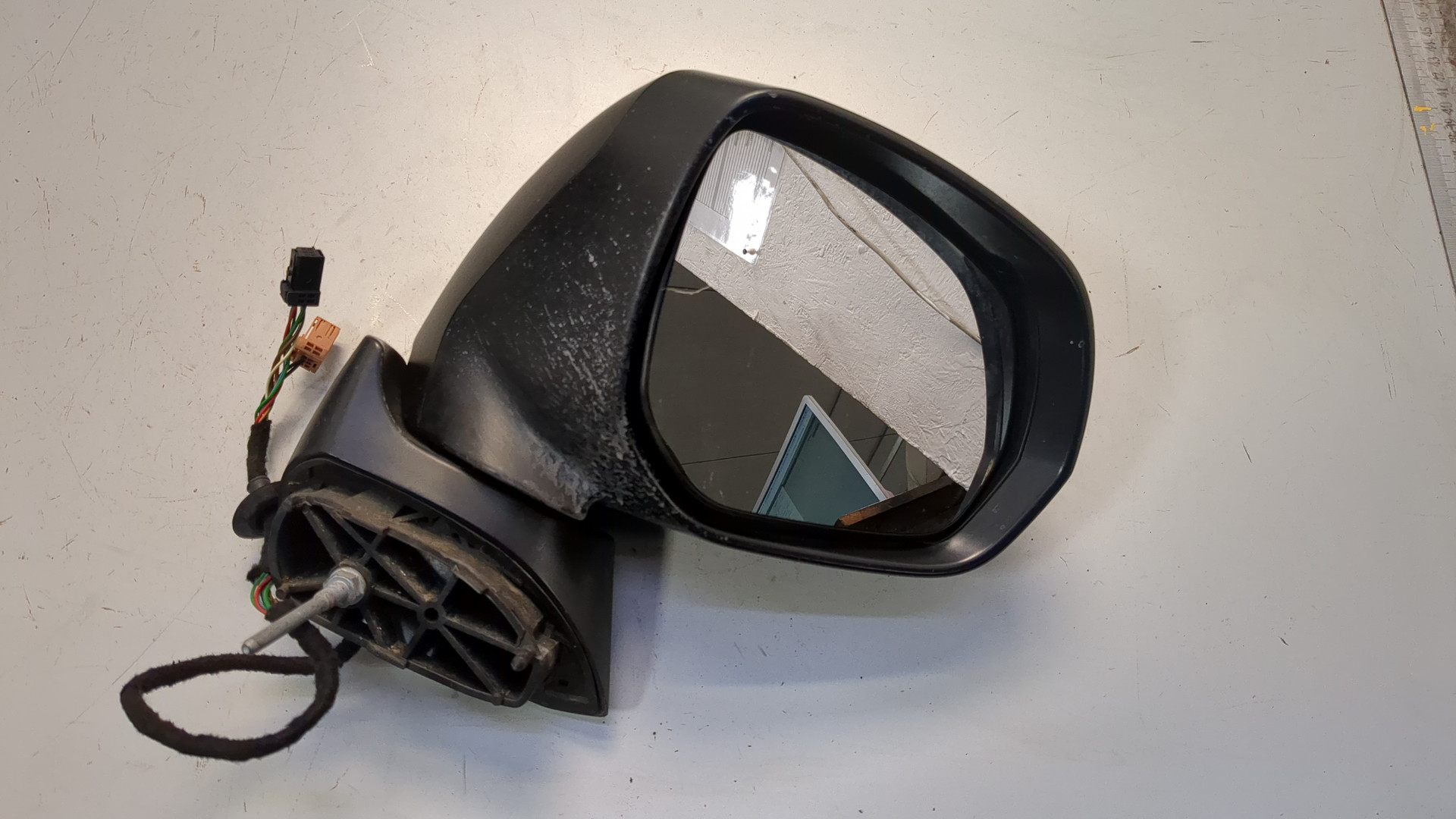 Зеркало правое электрическое