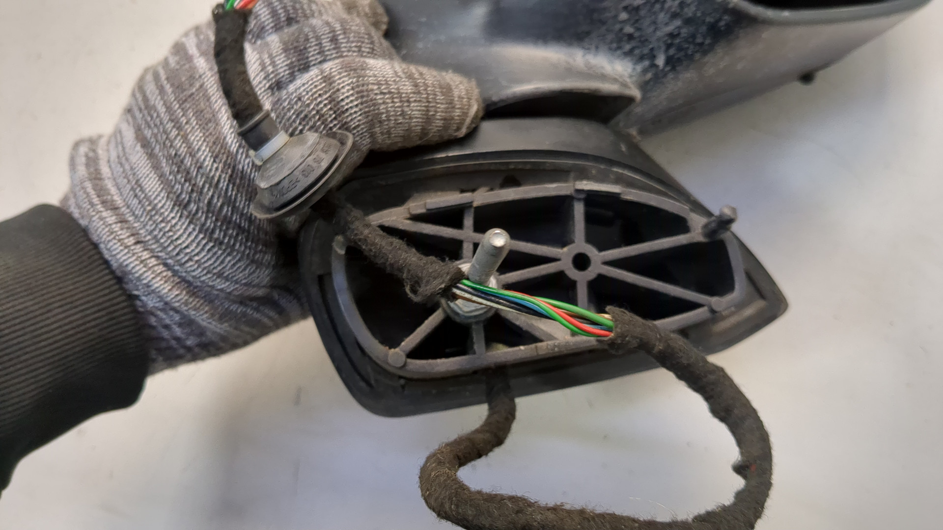 Зеркало правое электрическое