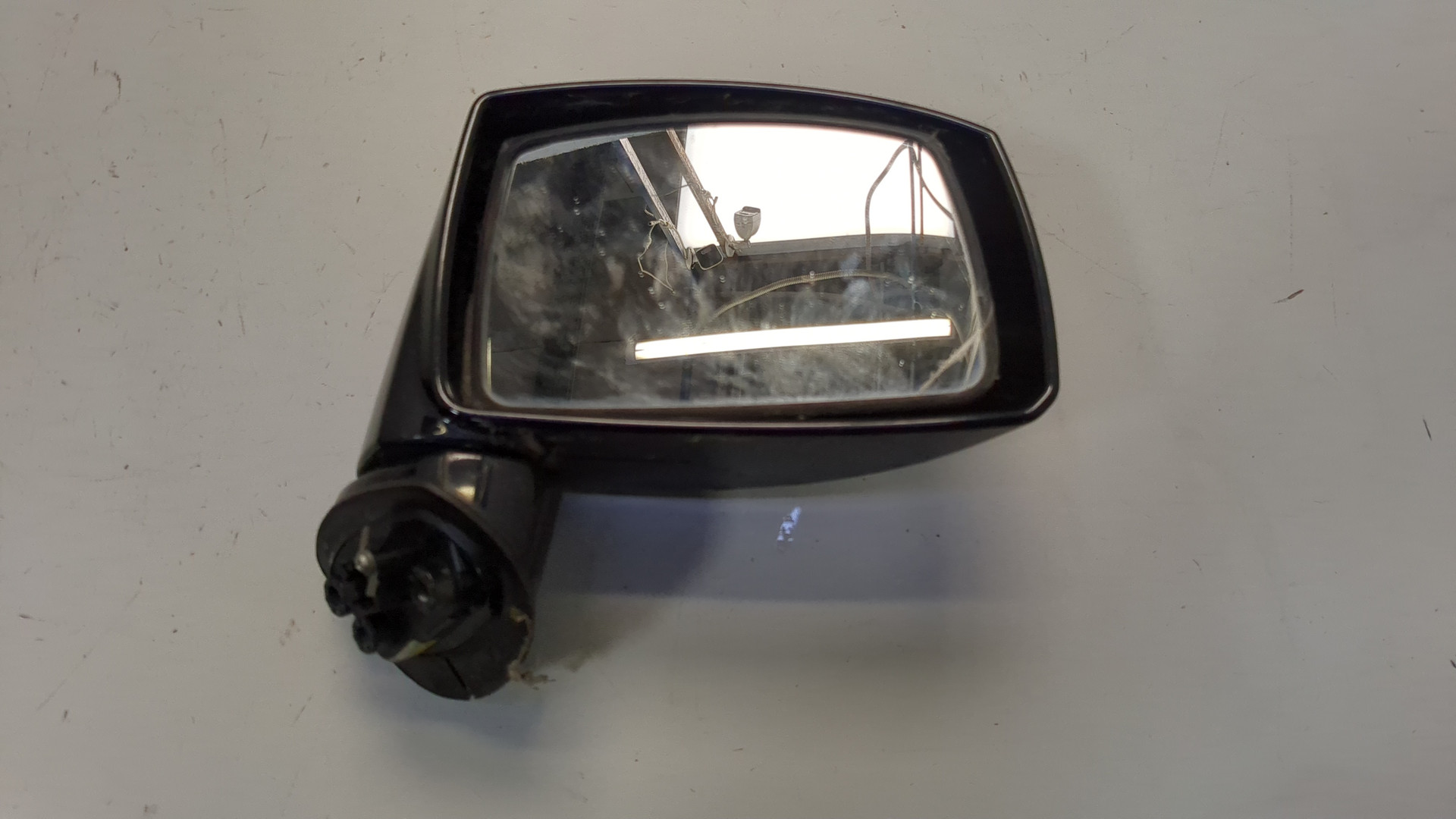 Зеркало правое электрическое