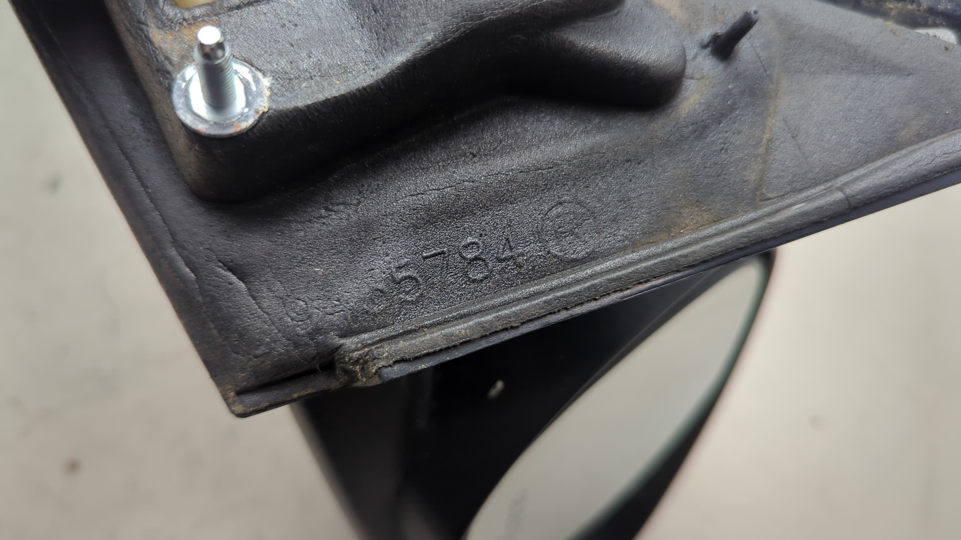 Зеркало правое электрическое