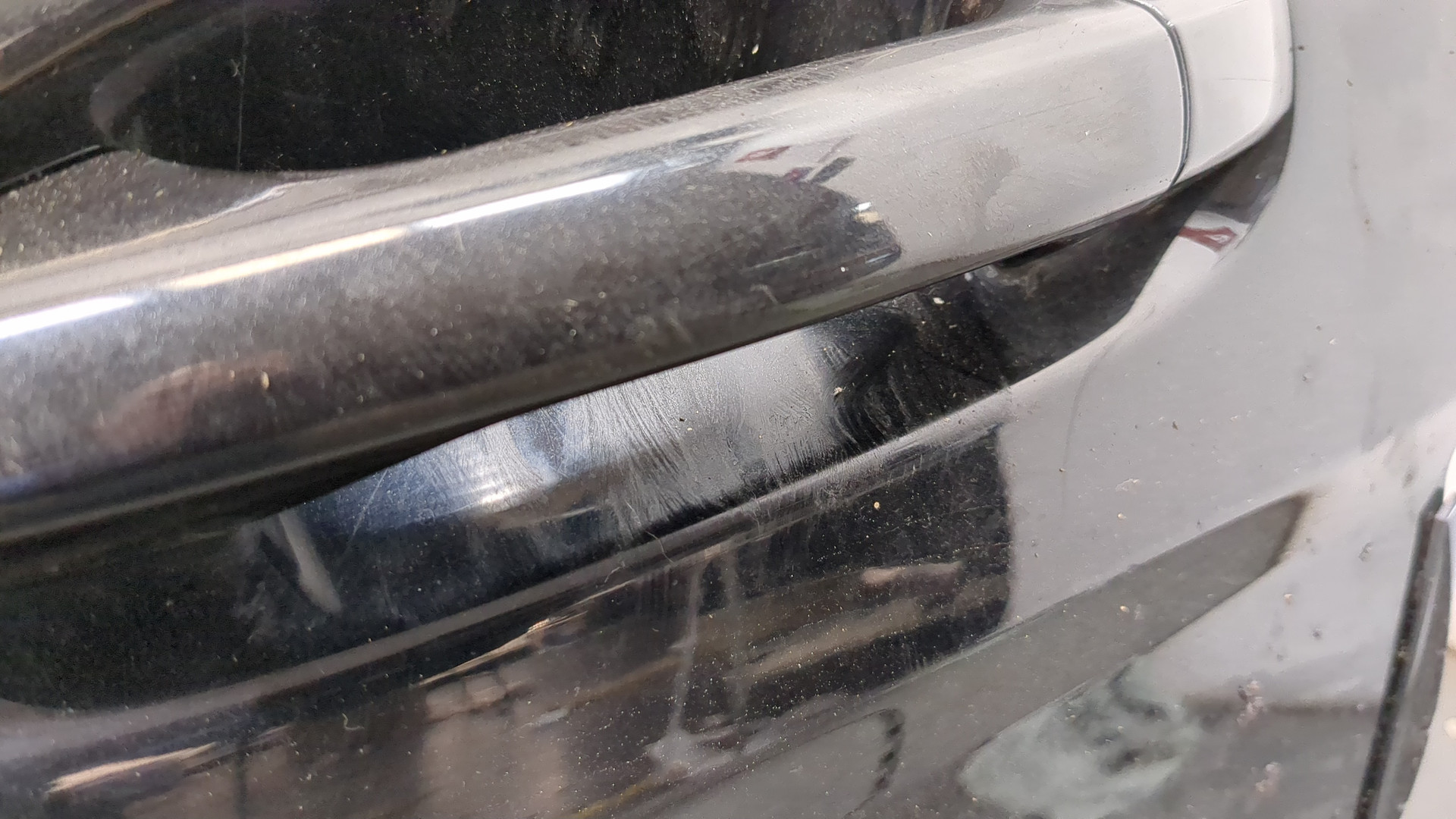 Дверь передняя левая