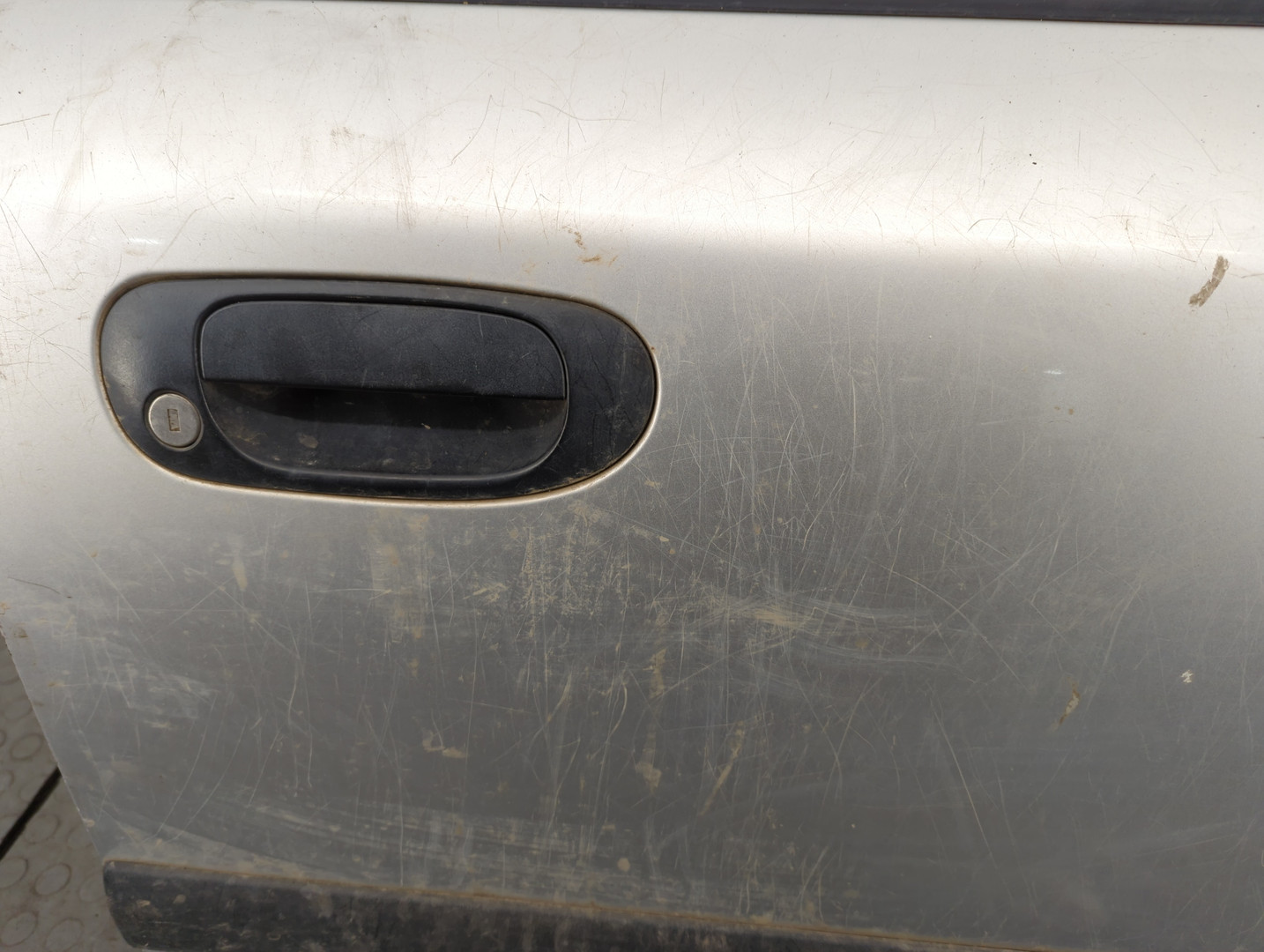 Дверь передняя правая