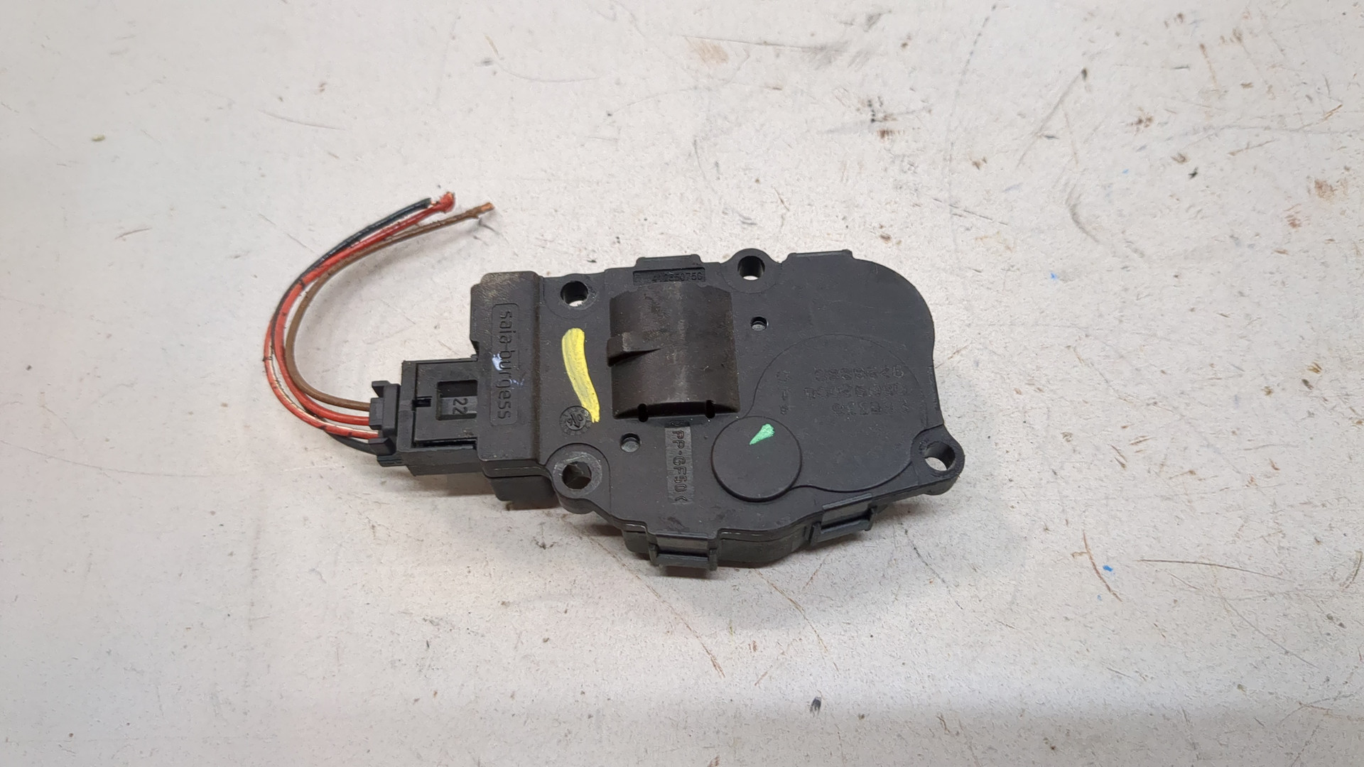 Моторчик заслонки печки