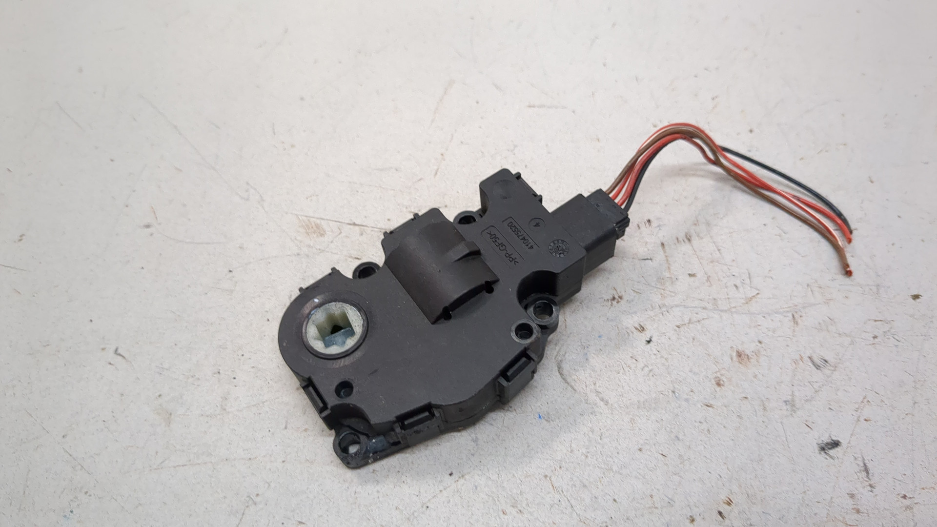 Моторчик заслонки печки