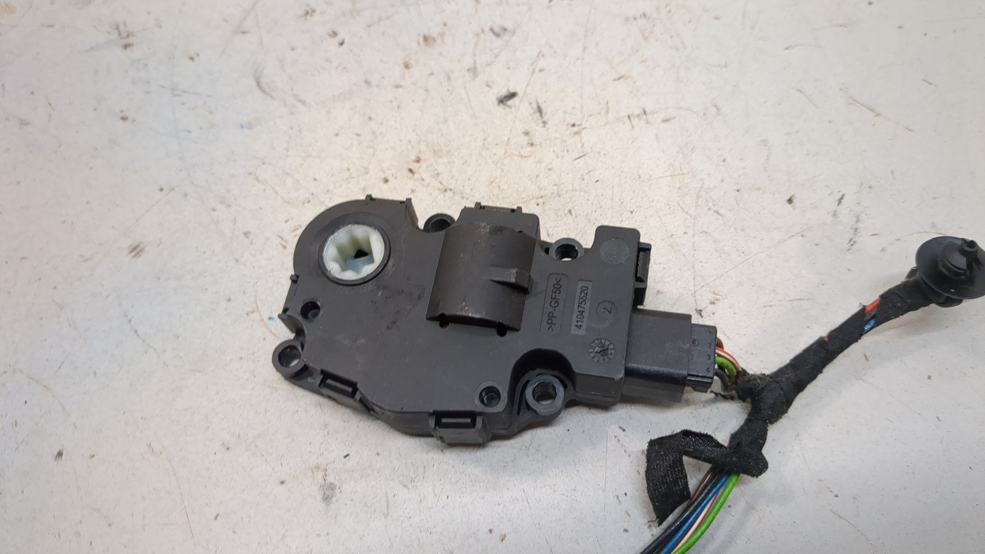 Моторчик заслонки печки