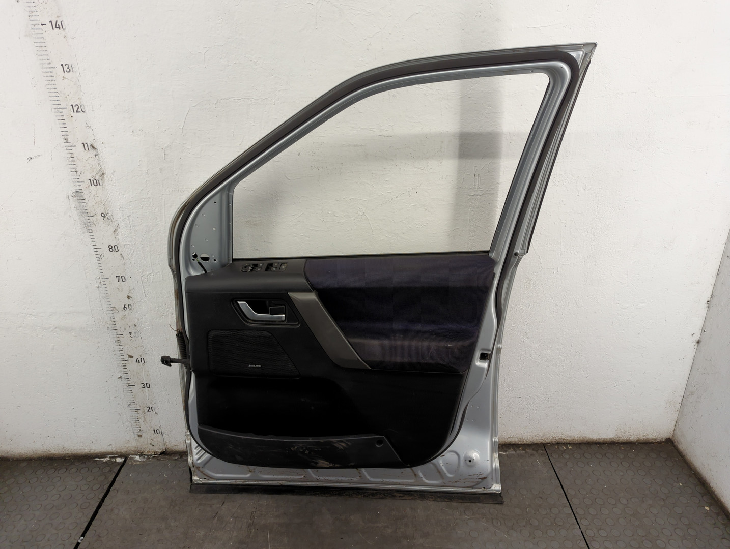 Дверь передняя правая