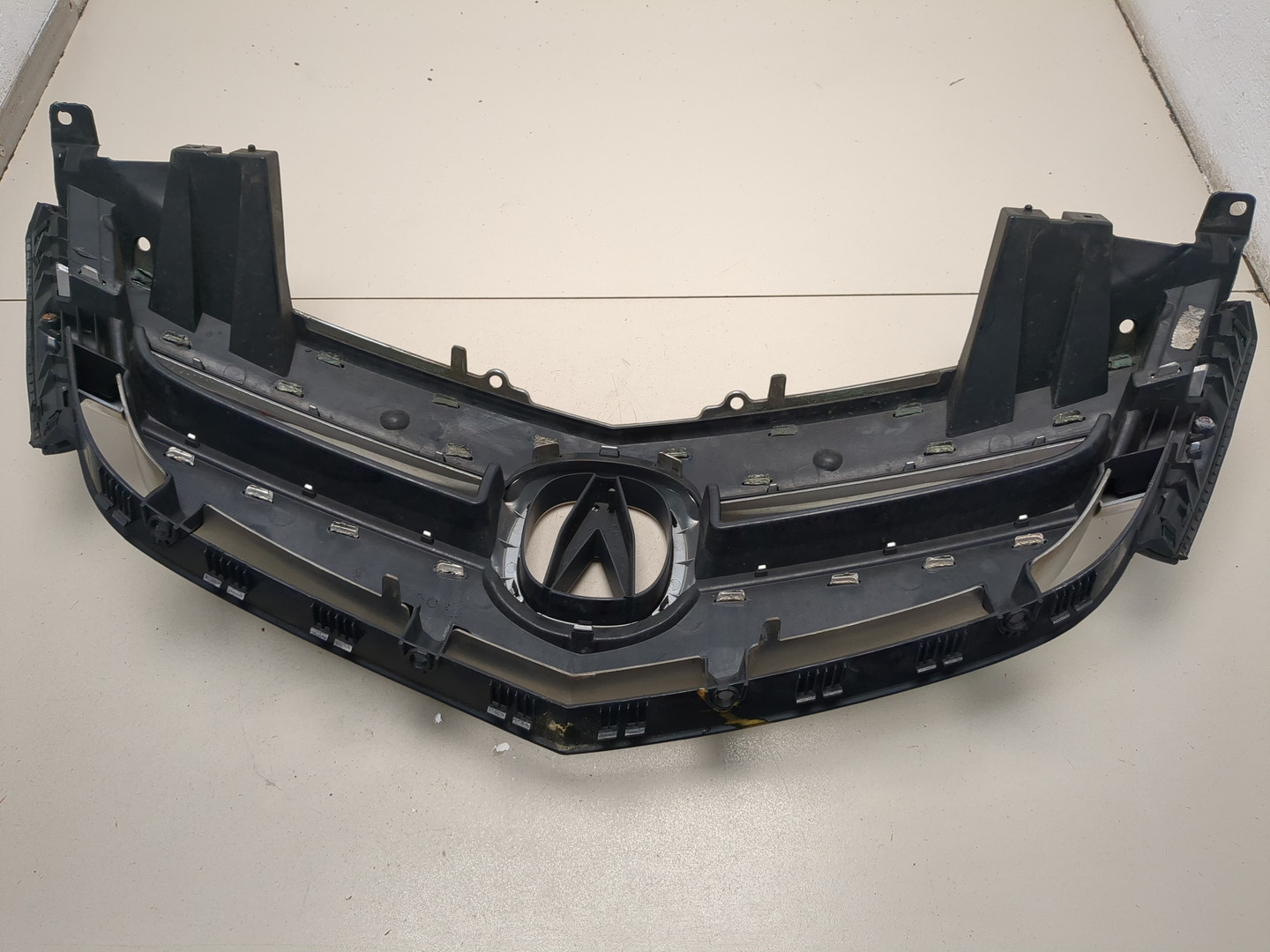 Решетка радиатора