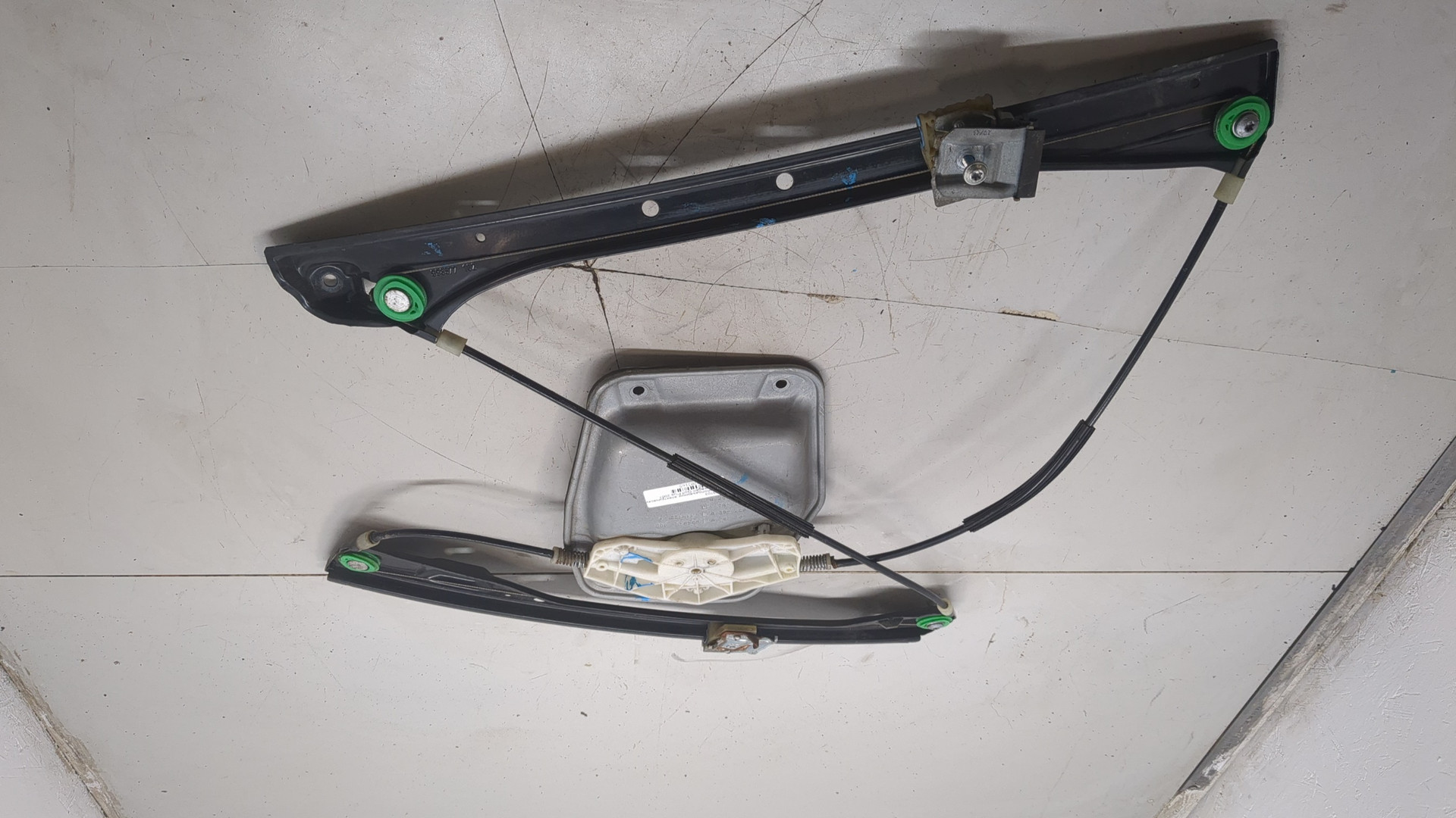 Стеклоподъемник электр. передний правый