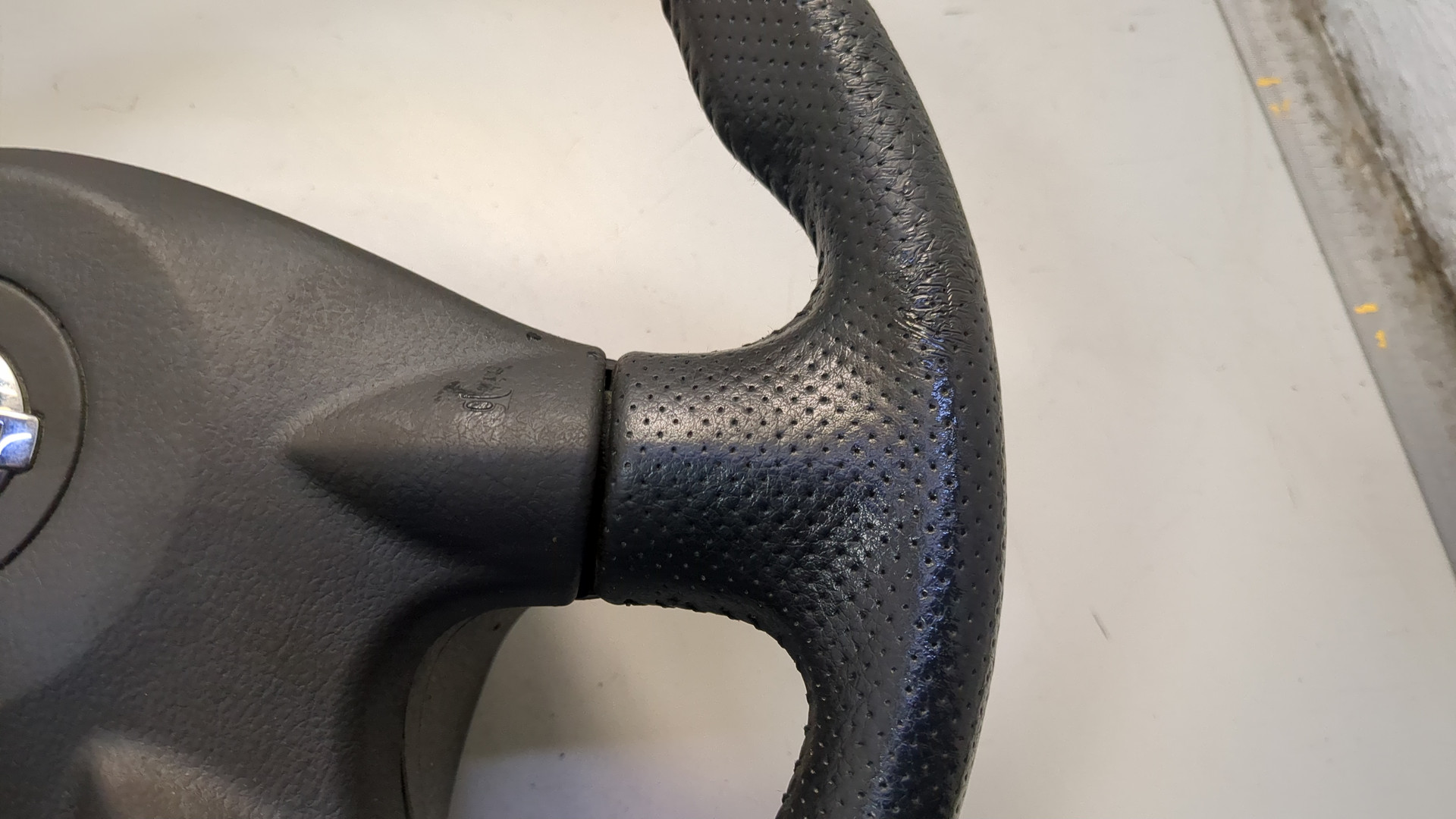 Рулевое колесо (руль)