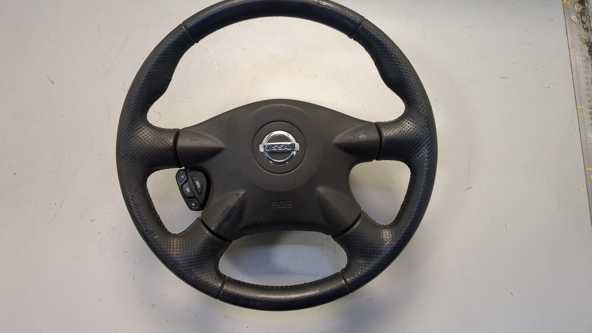 Рулевое колесо (руль)