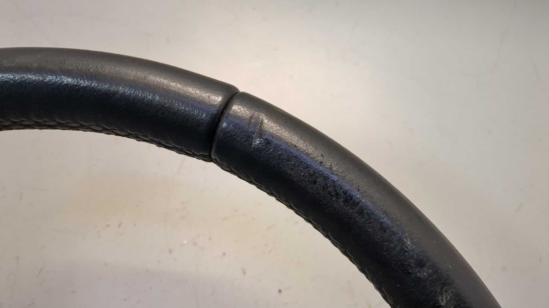 Рулевое колесо (руль)