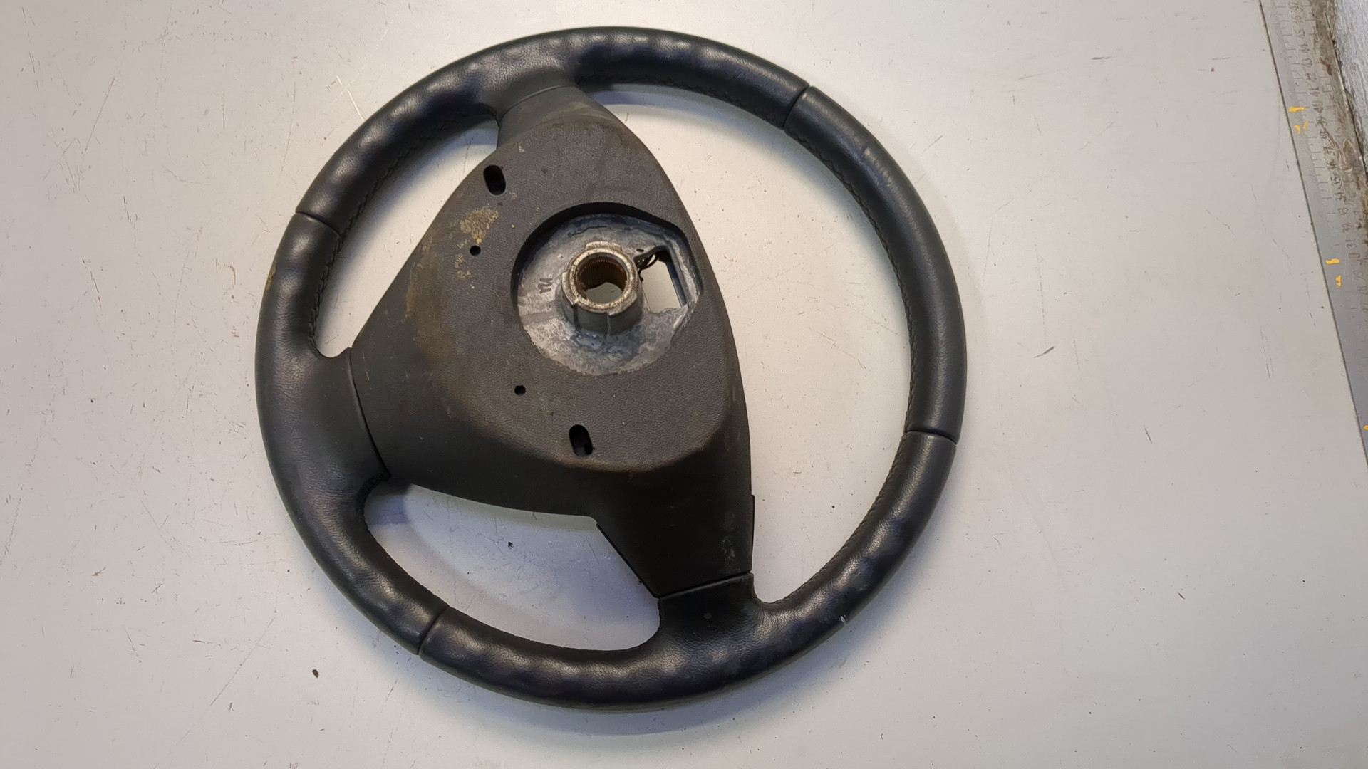 Рулевое колесо (руль)