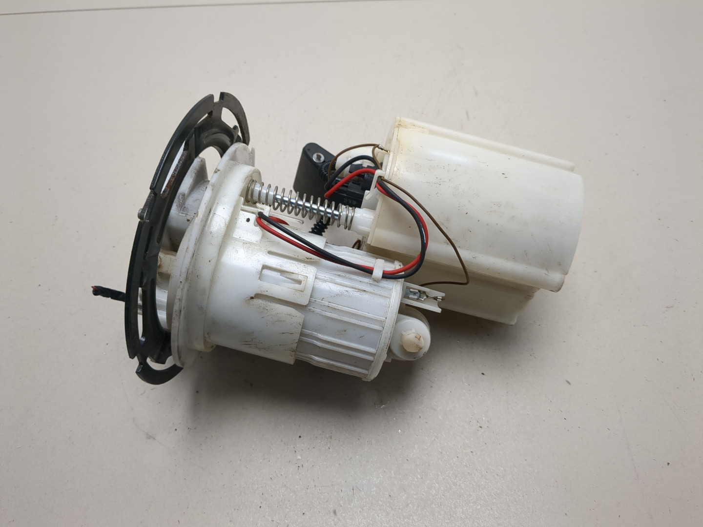 Насос топливный электрический