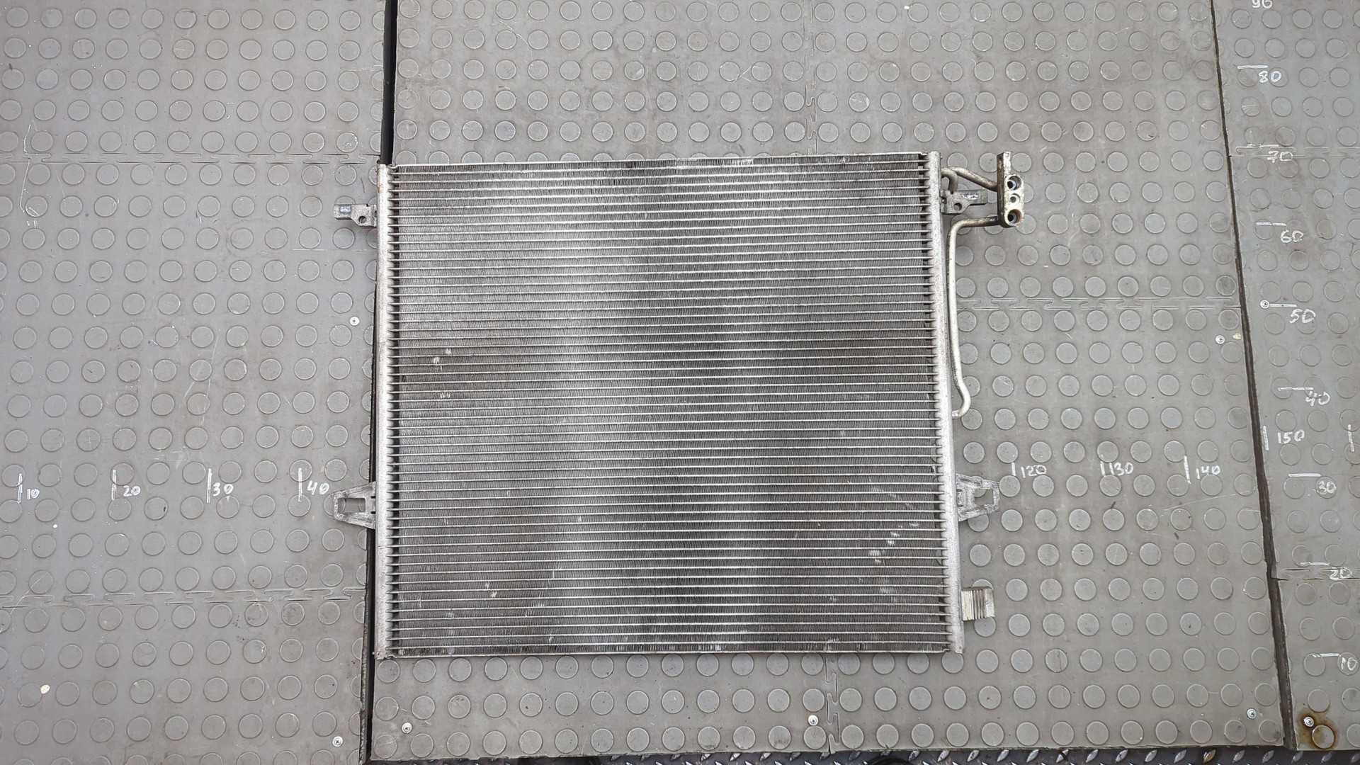 Радиатор кондиционера / конденсер