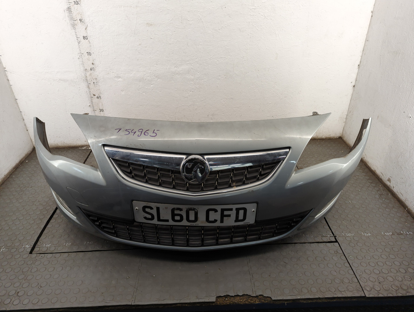 Бампер передний