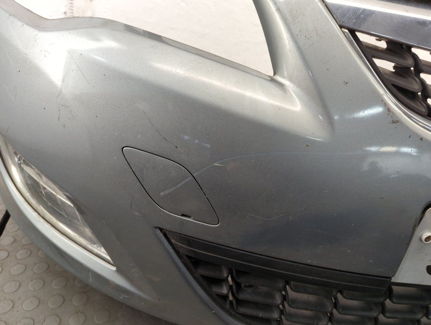 Бампер передний