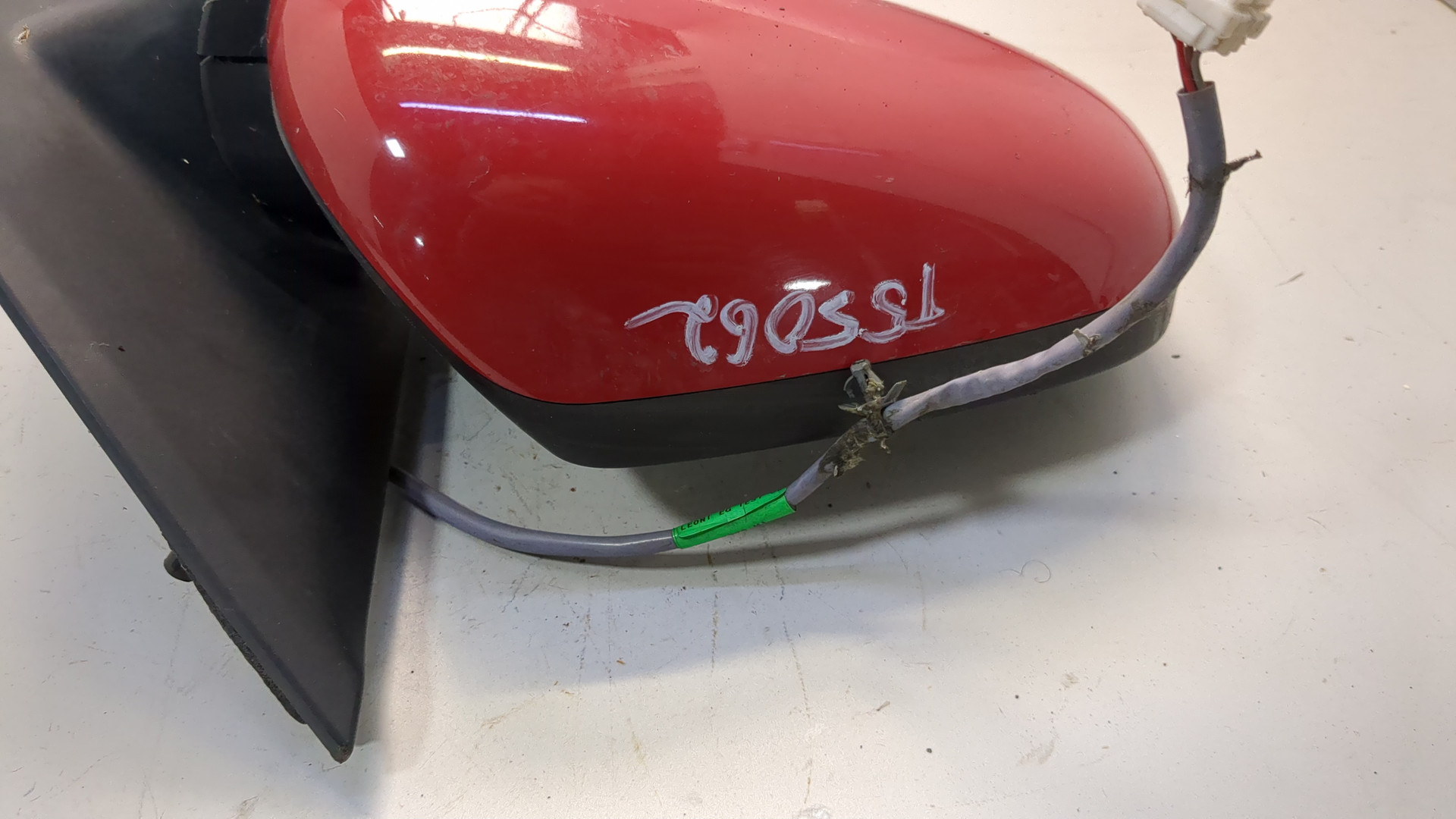 Зеркало правое электрическое