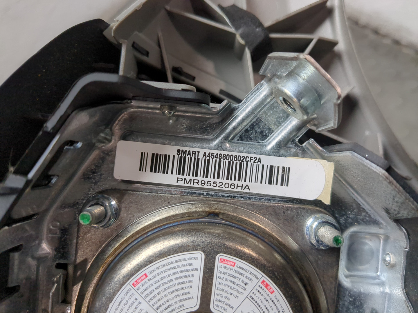 Подушка безопасности в рулевое колесо