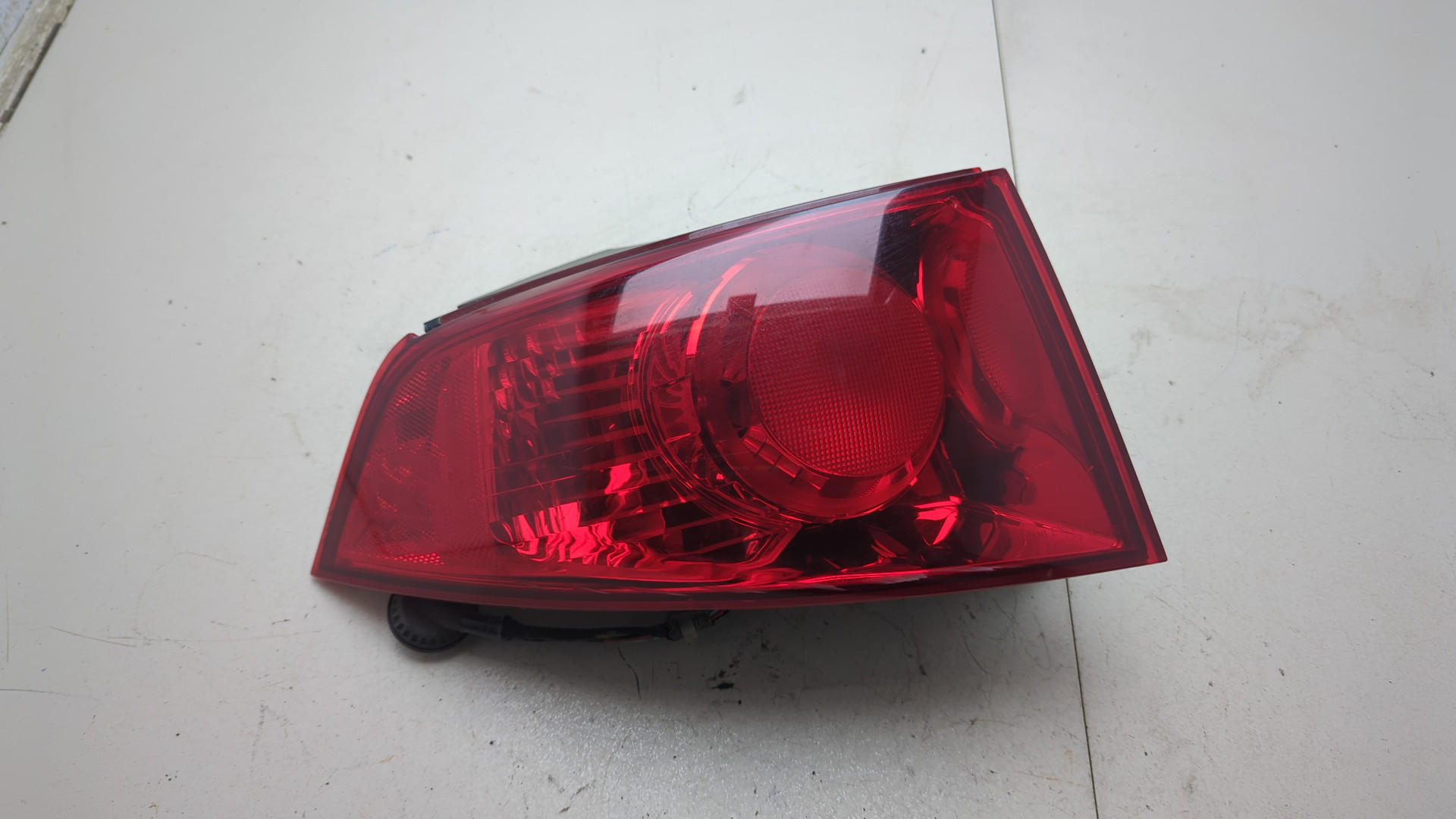 Фонарь задний левый