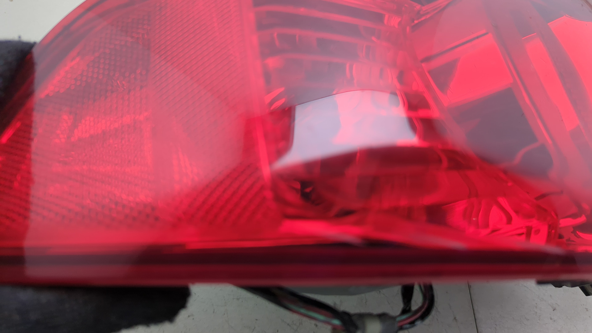 Фонарь задний левый