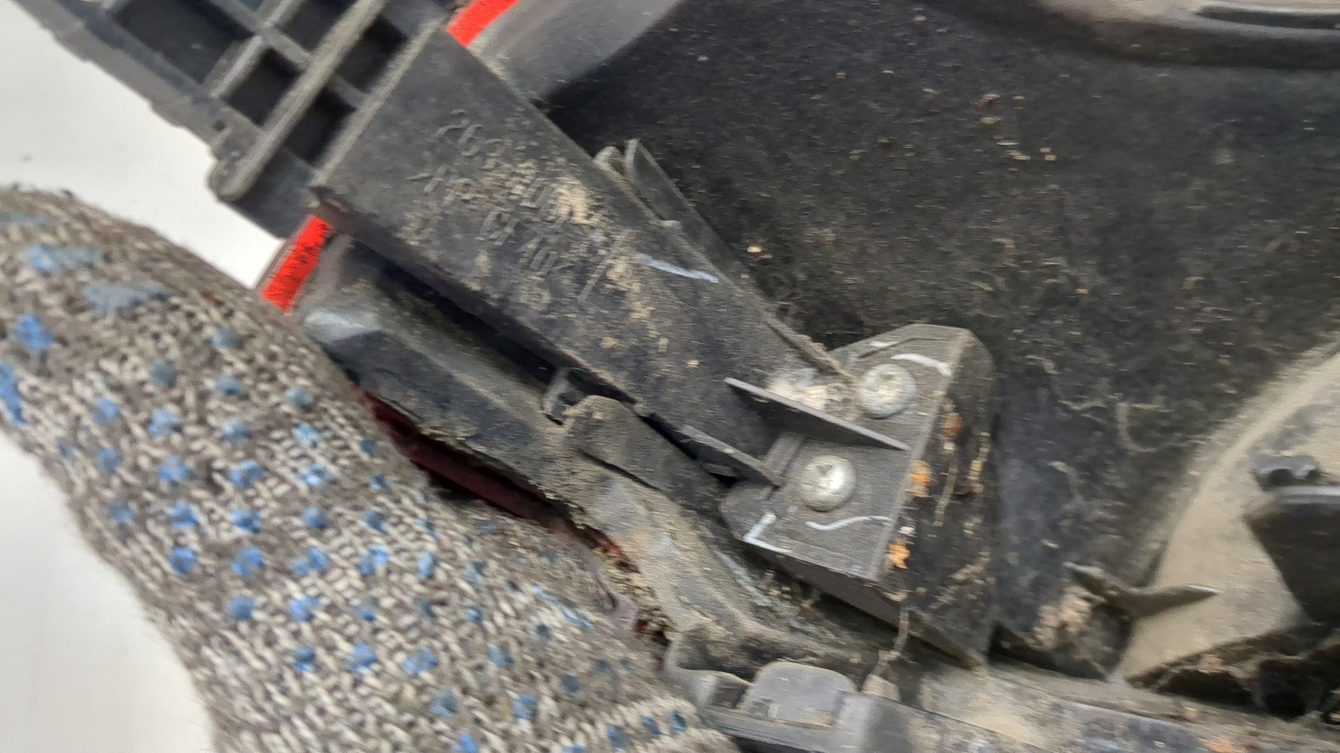 Фонарь задний левый