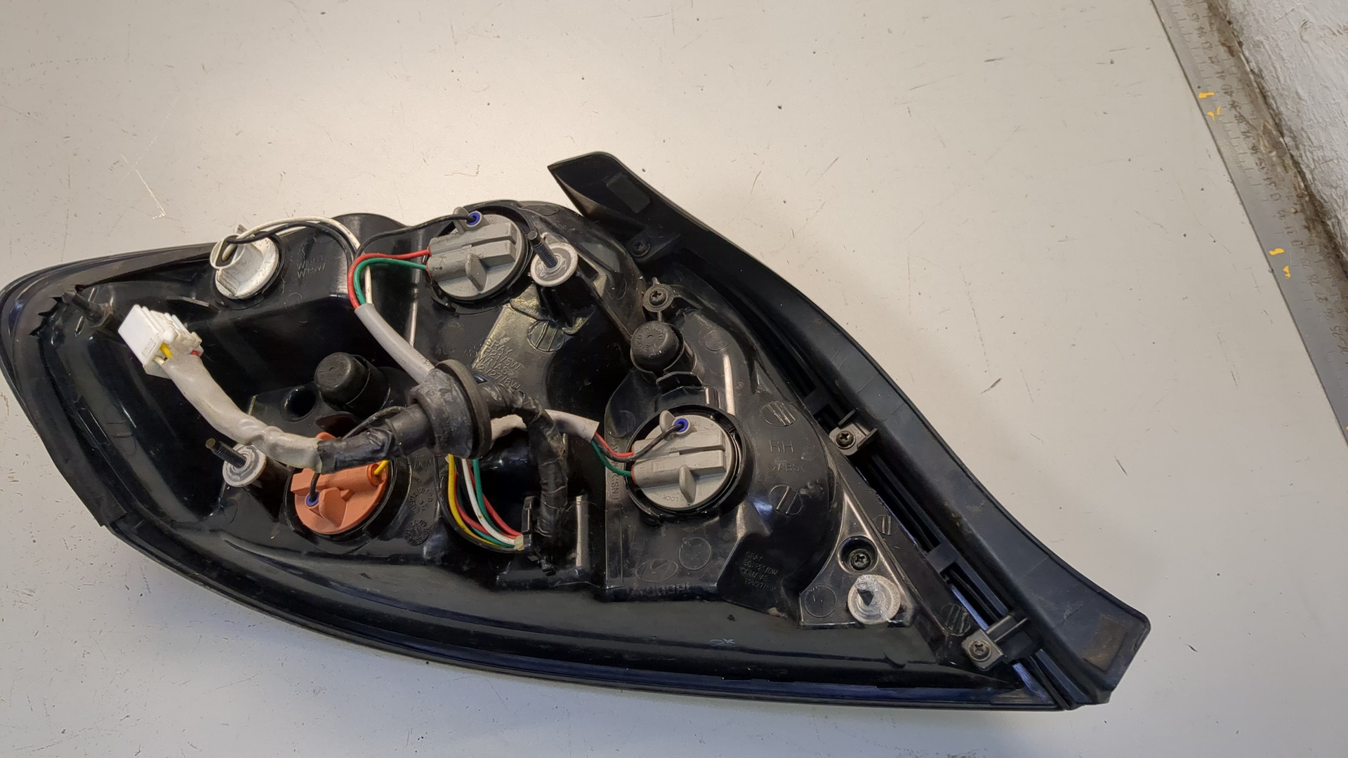 Фонарь задний правый