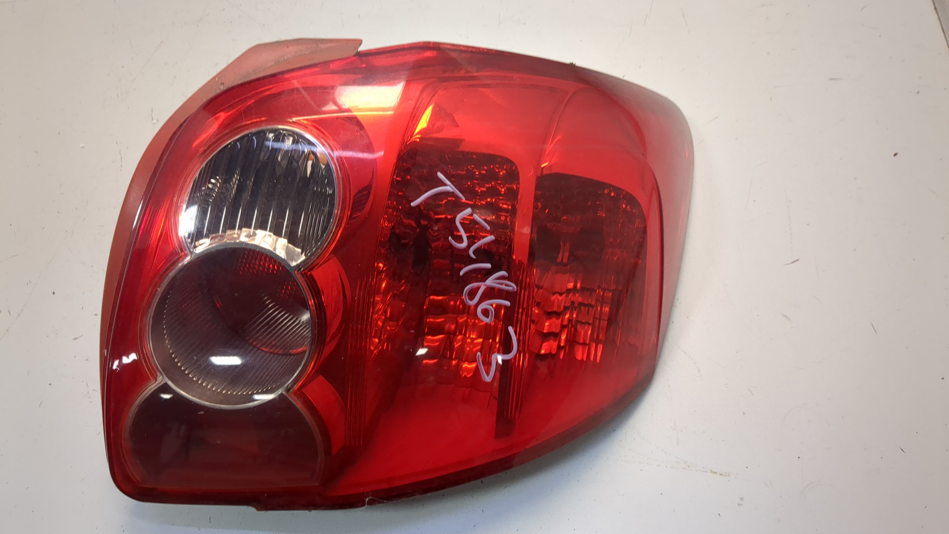 Фонарь задний правый