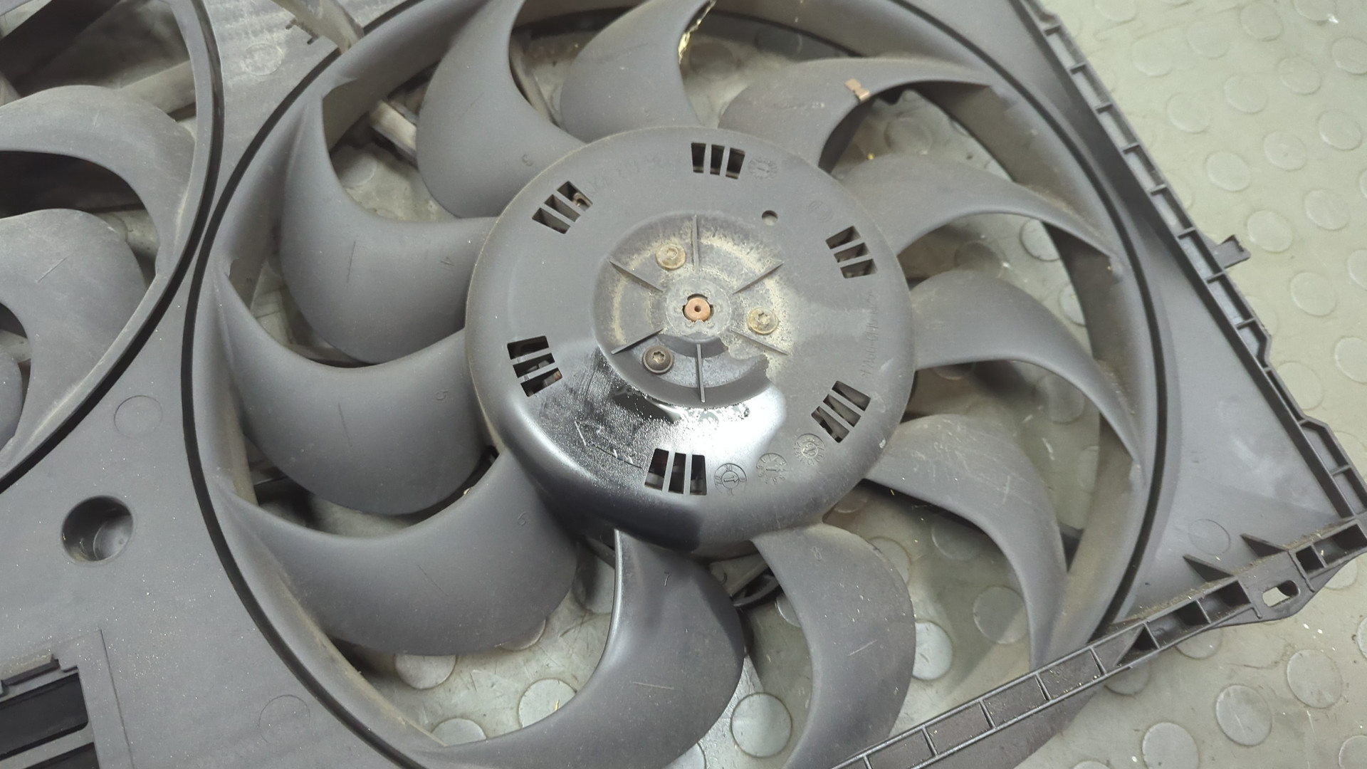 Вентилятор радиатора