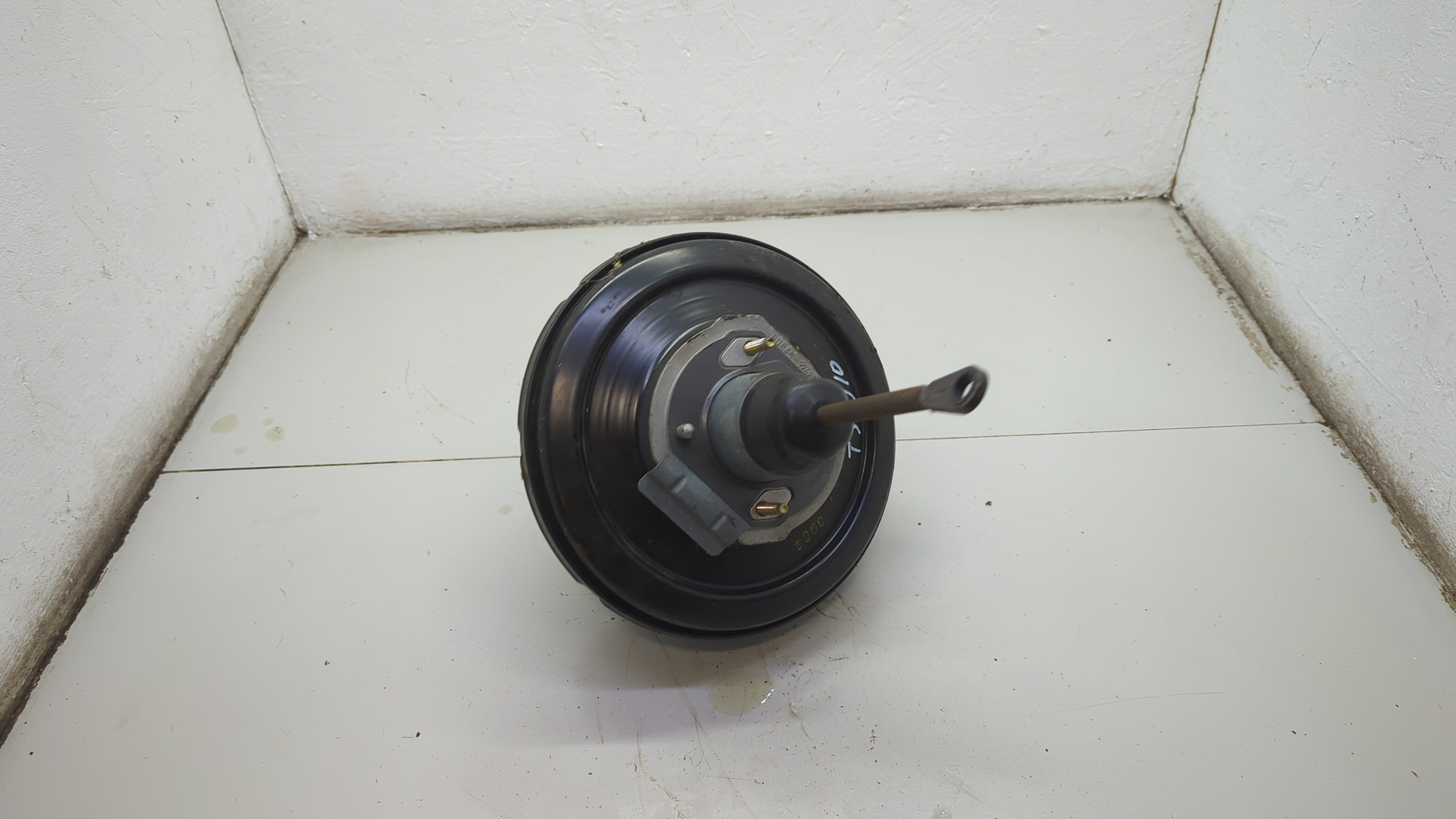 Цилиндр тормозной главный