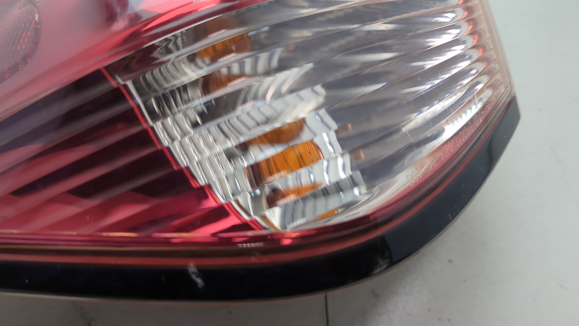 Фонарь задний левый