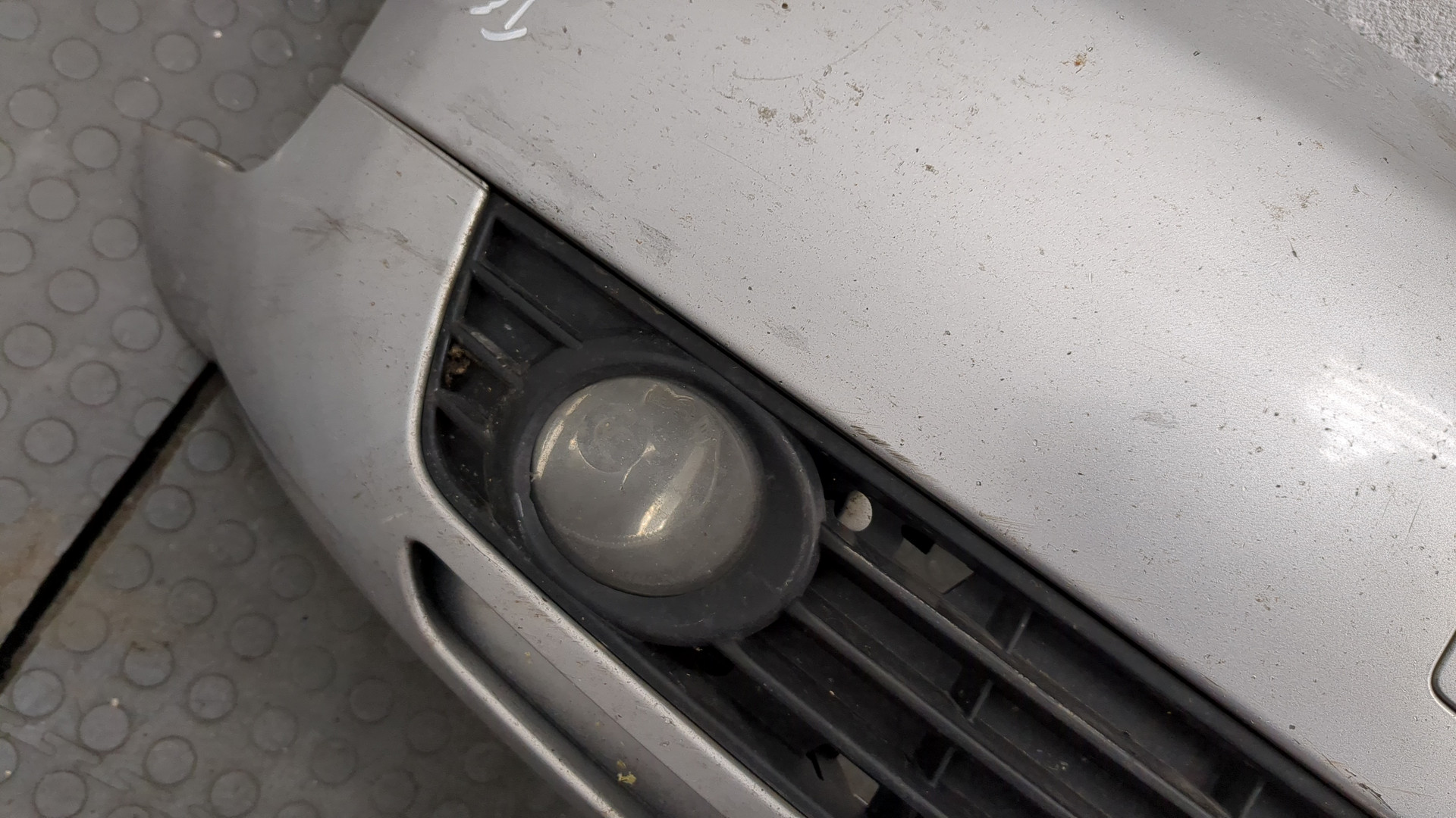 Бампер передний