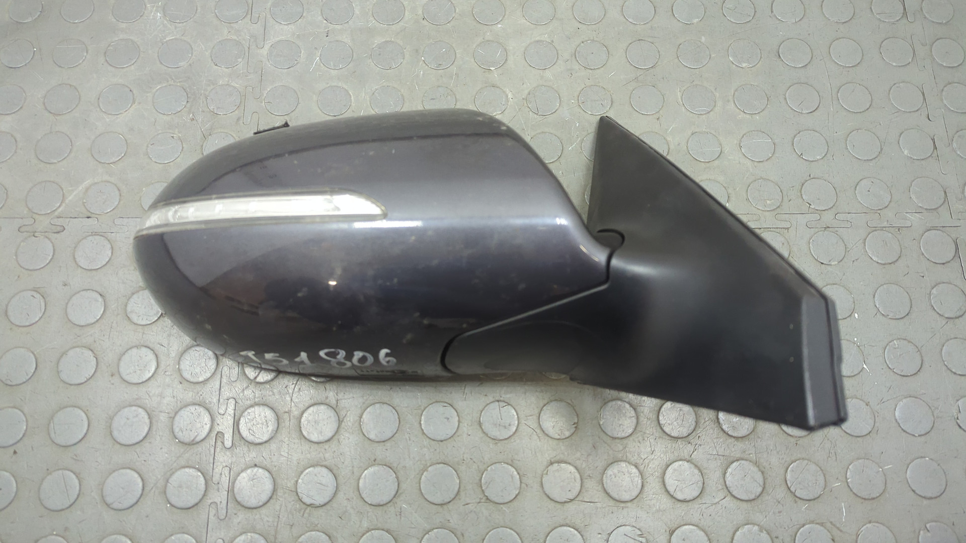 Зеркало правое электрическое