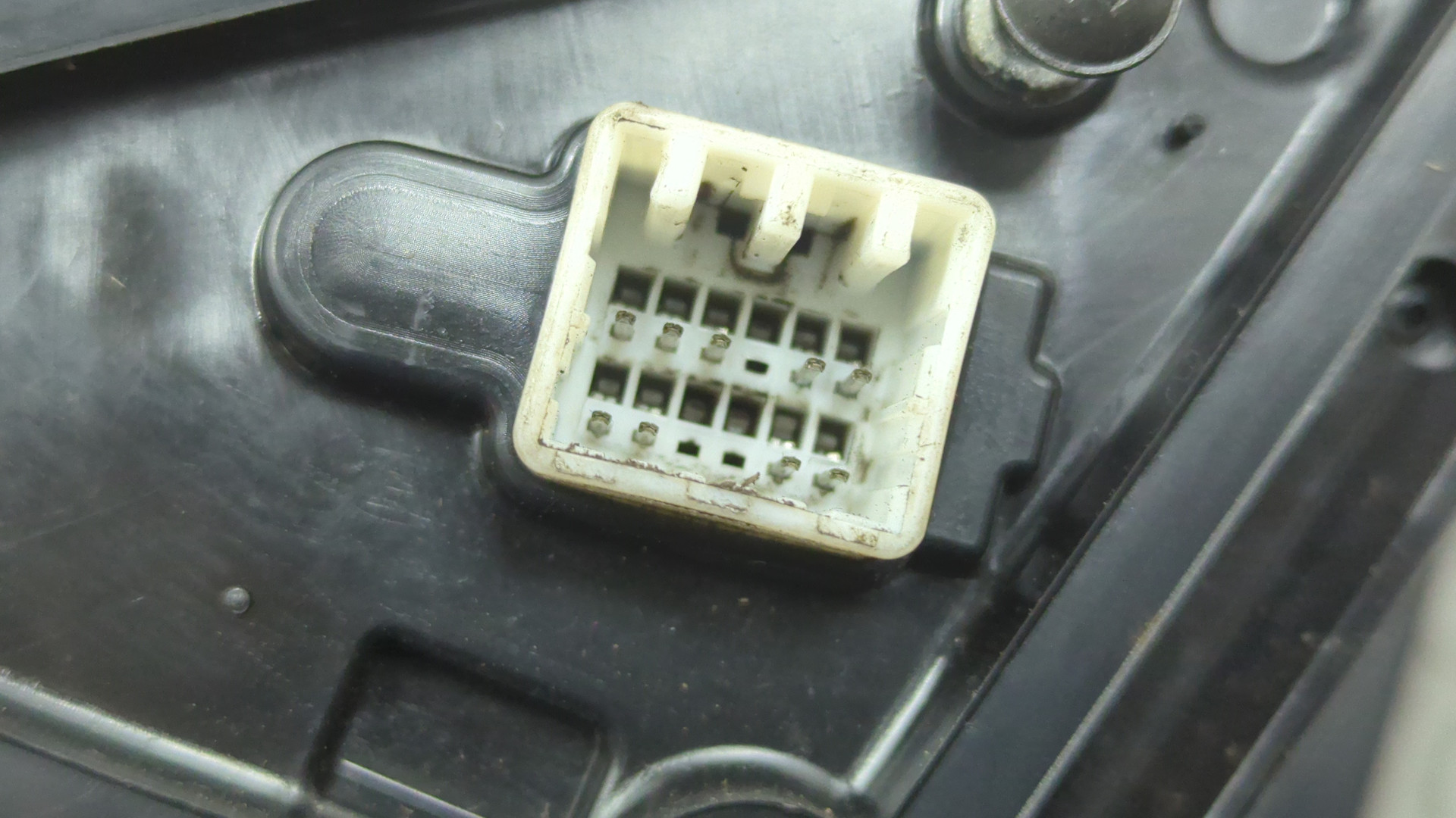 Зеркало правое электрическое