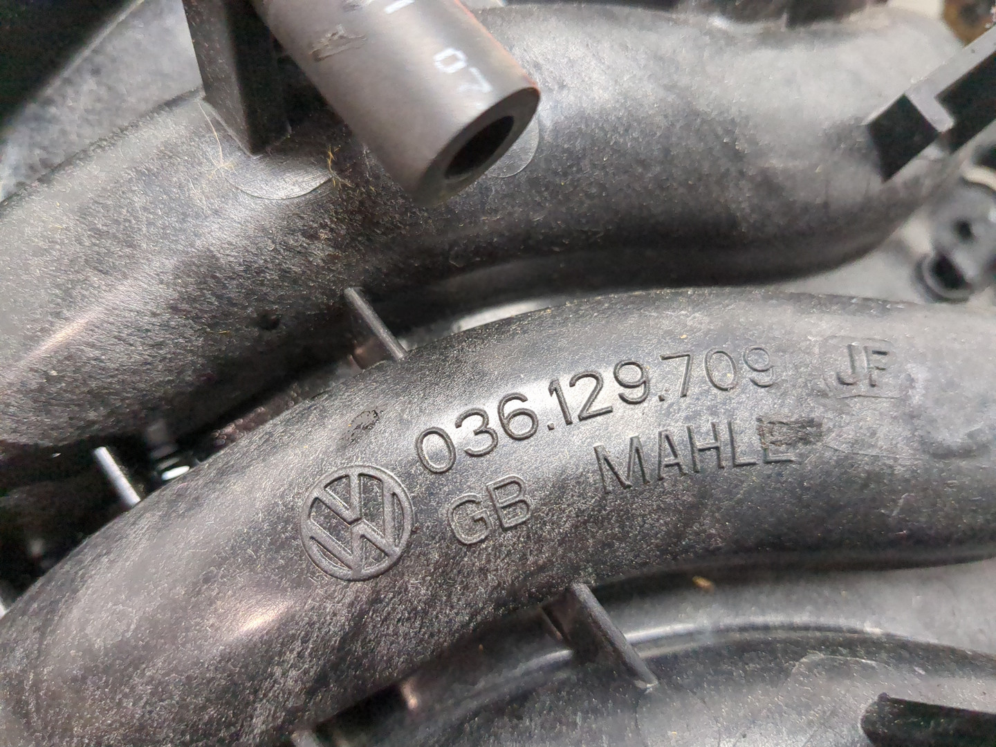 Коллектор впускной