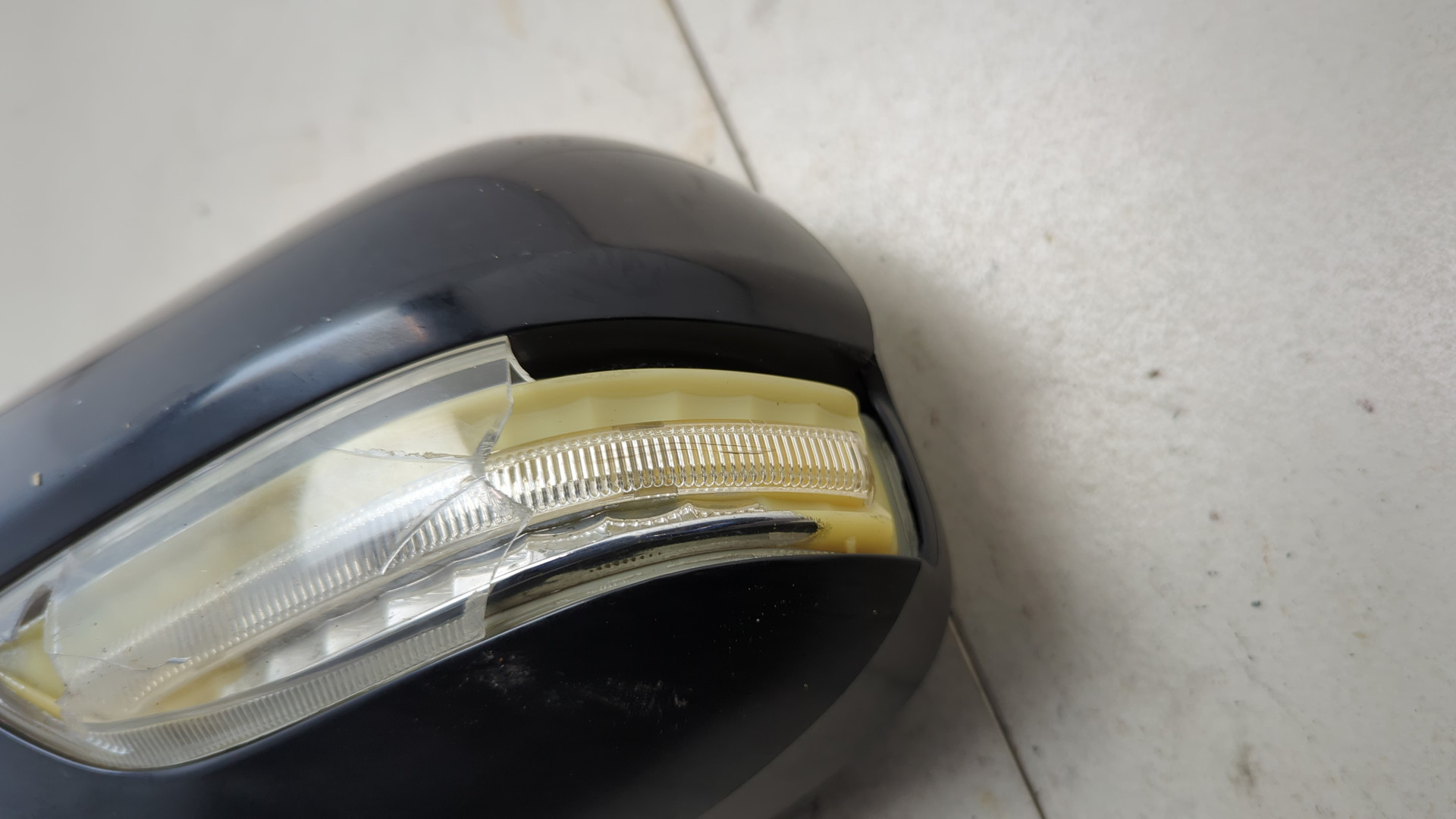 Зеркало правое электрическое