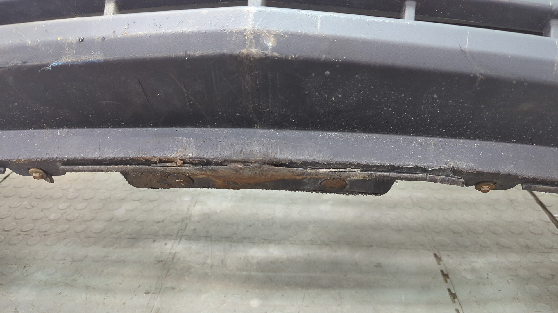 Бампер передний