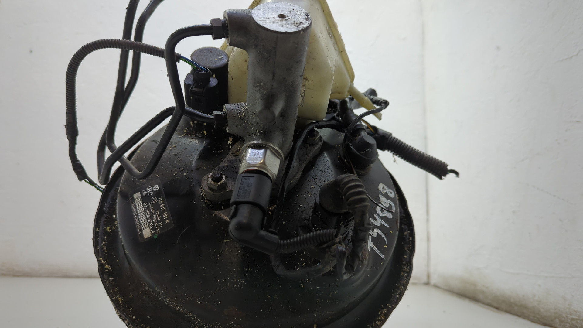 Цилиндр тормозной главный