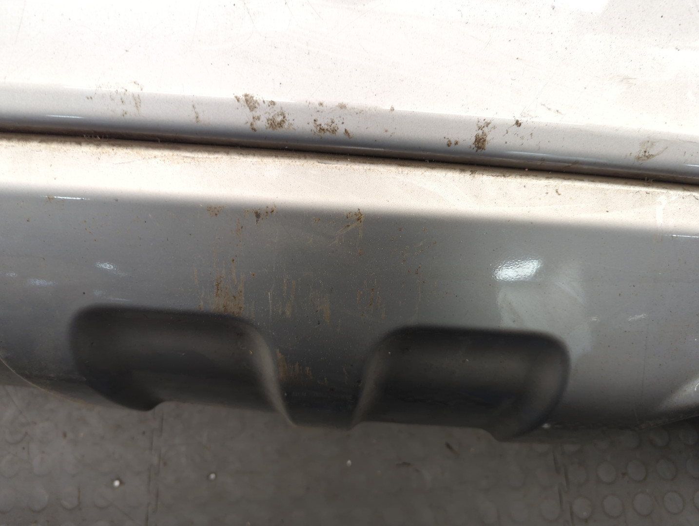 Бампер задний