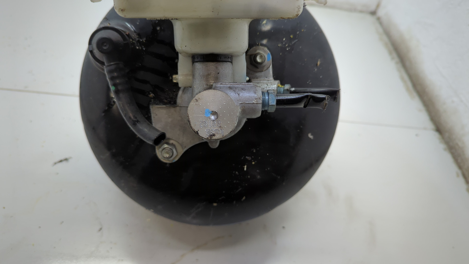 Цилиндр тормозной главный