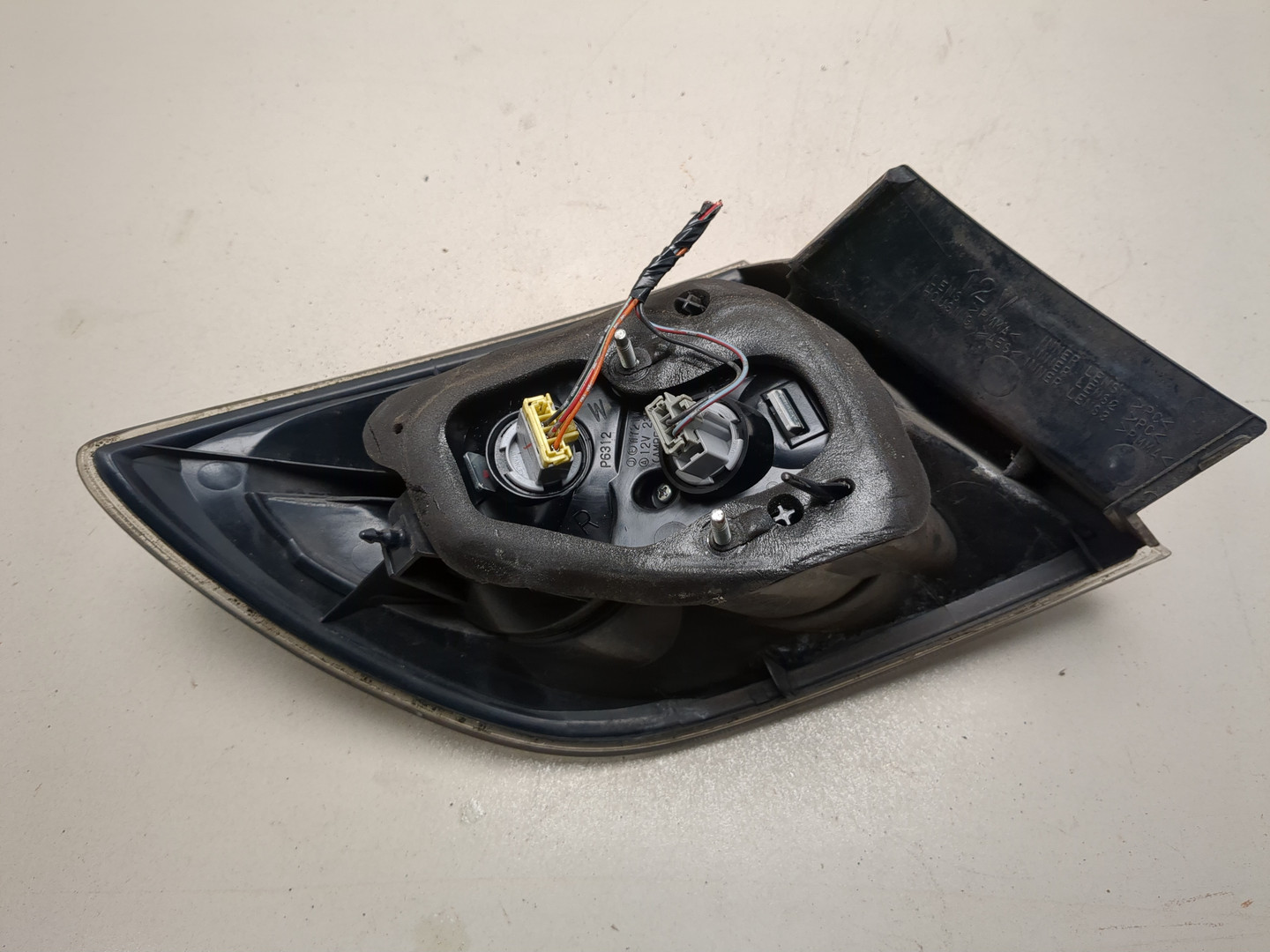 Фонарь задний правый